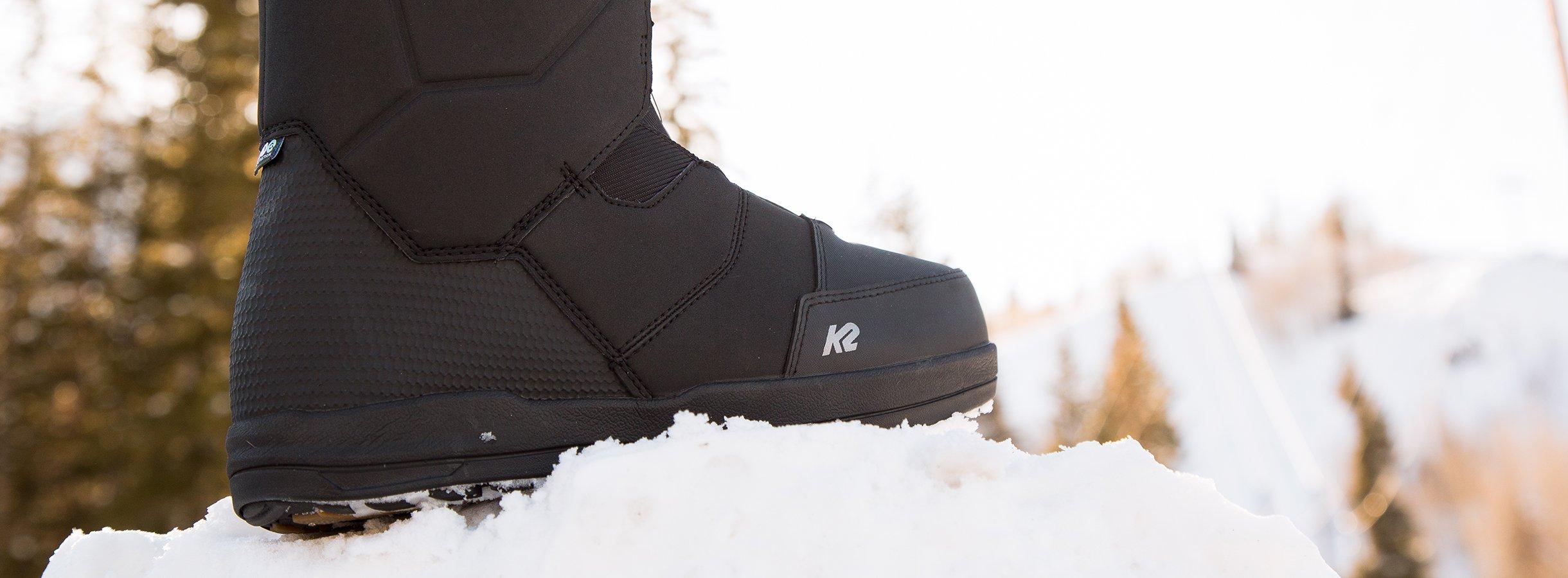 men snowboarding boots