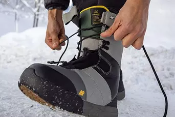 mm banner snowboards work wear boots