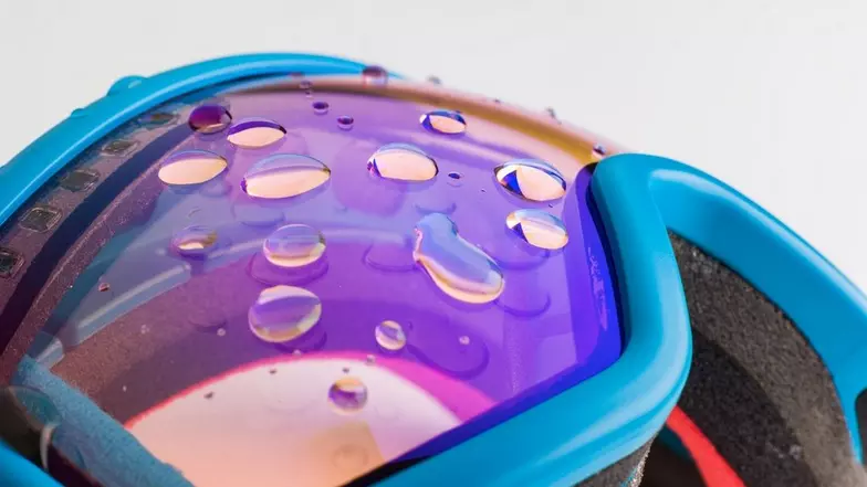 goggles tech hydrophobic coating