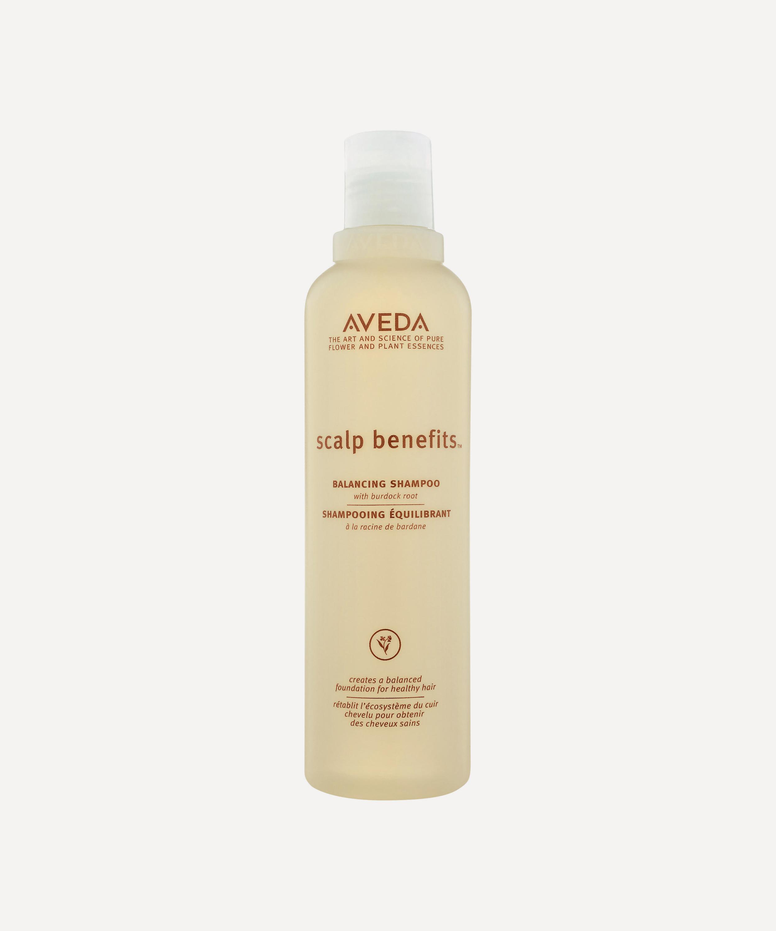 Aveda Scalp Benefits Balancing Shampoo 250ml In White