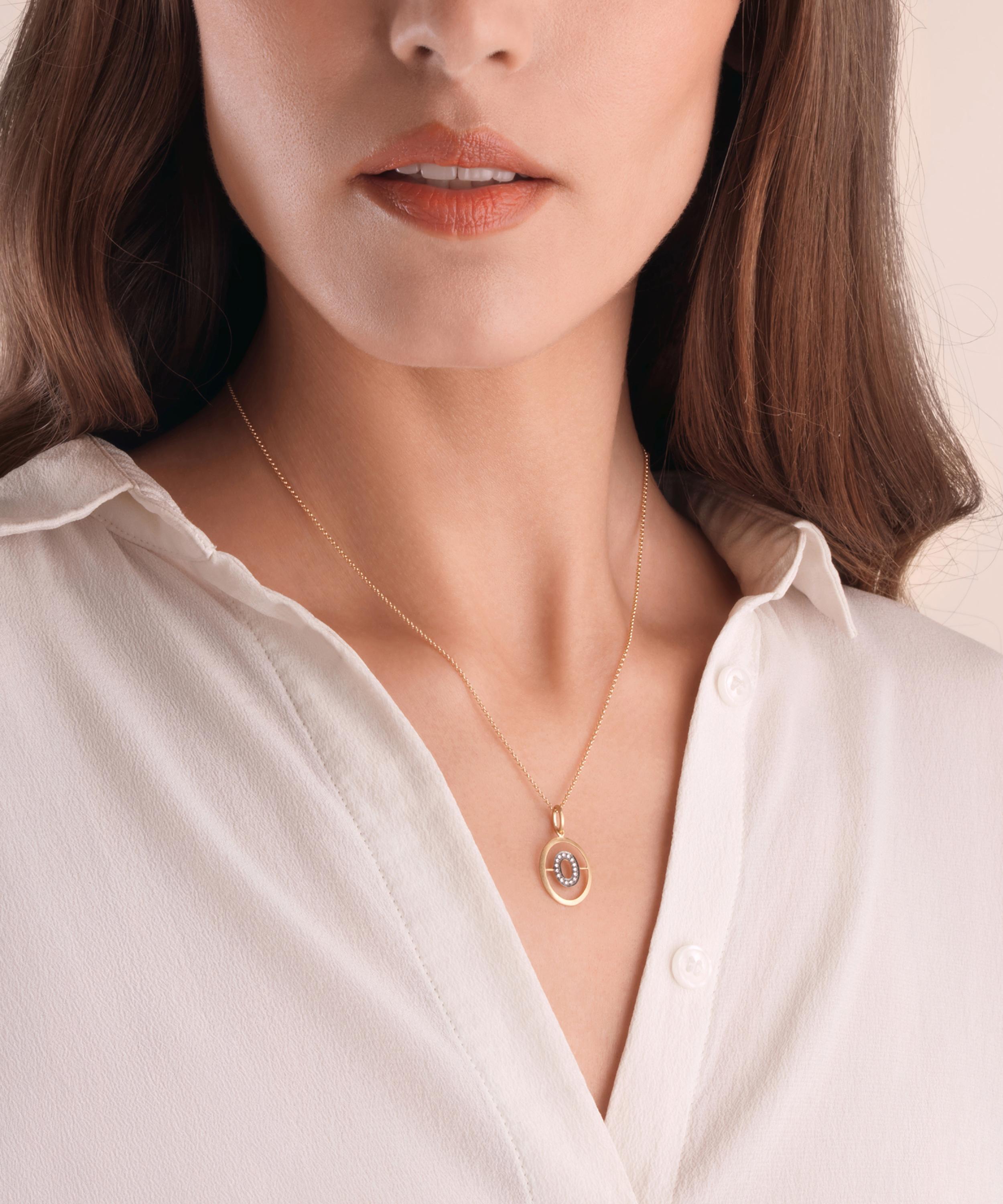 Annoushka Yellow Gold And Diamond Initial O Pendant In Gold