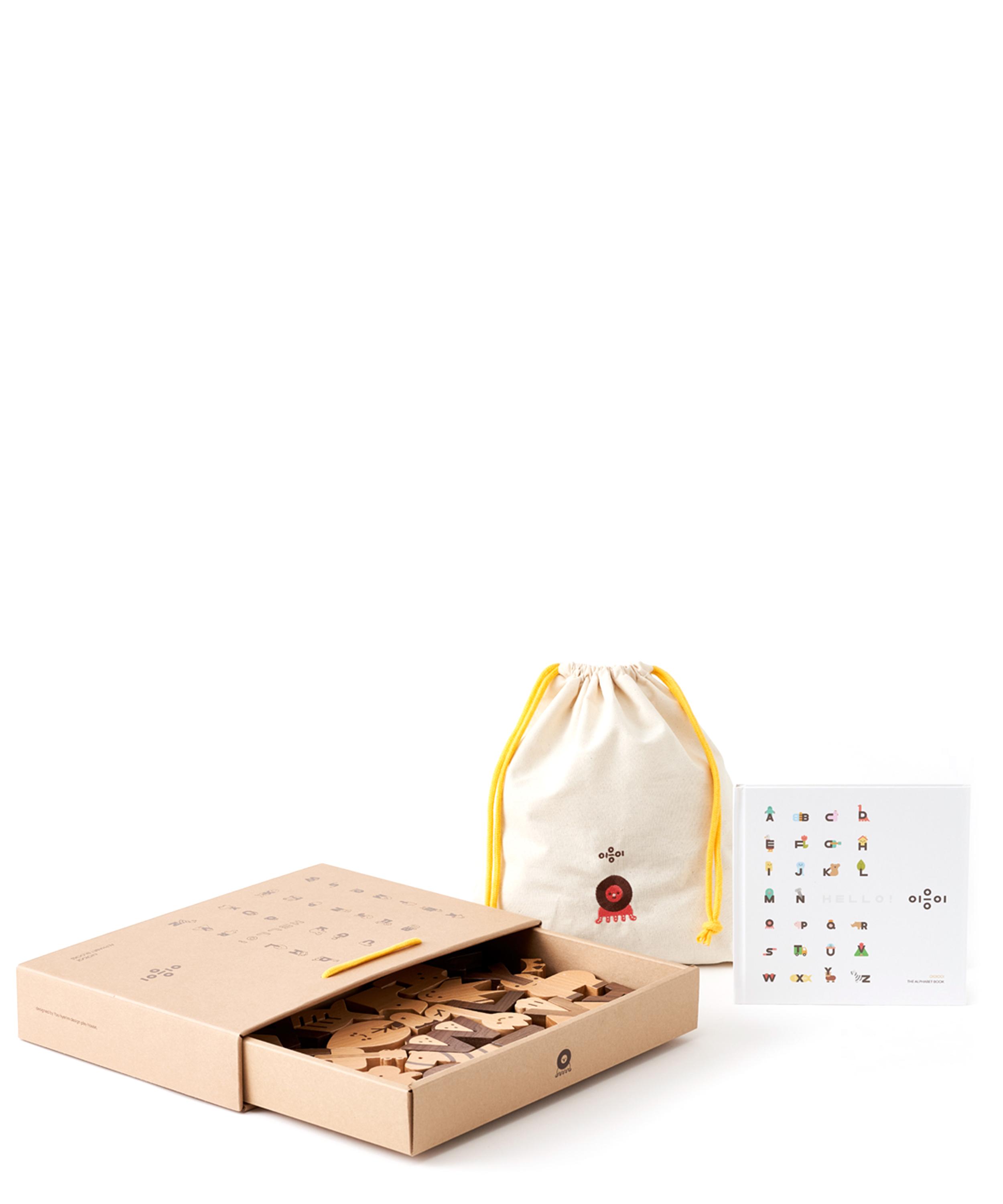 oioiooi alphabet block set