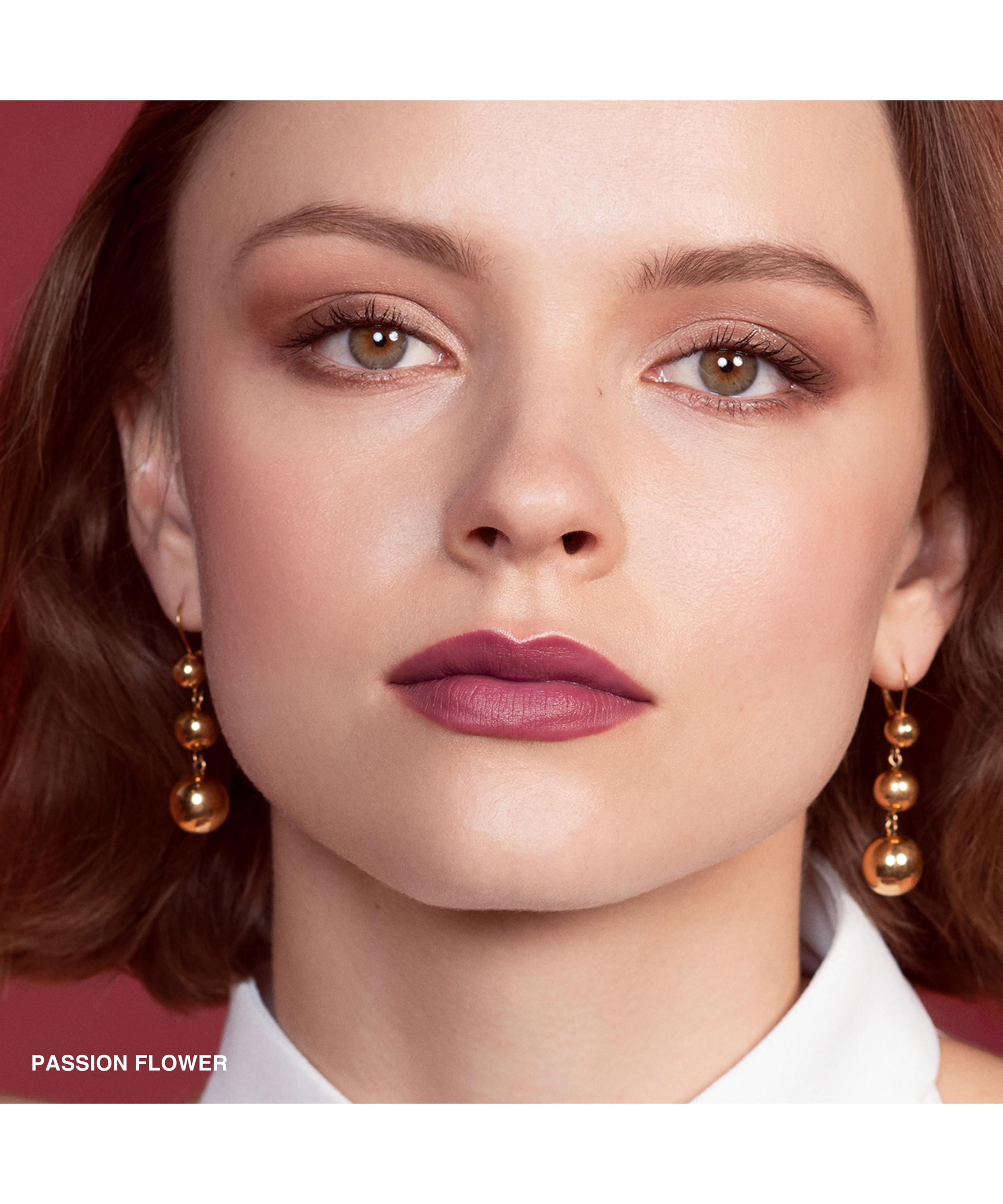 Bobbi Brown Luxe Shine Intense Lip Colour In Passion Flower