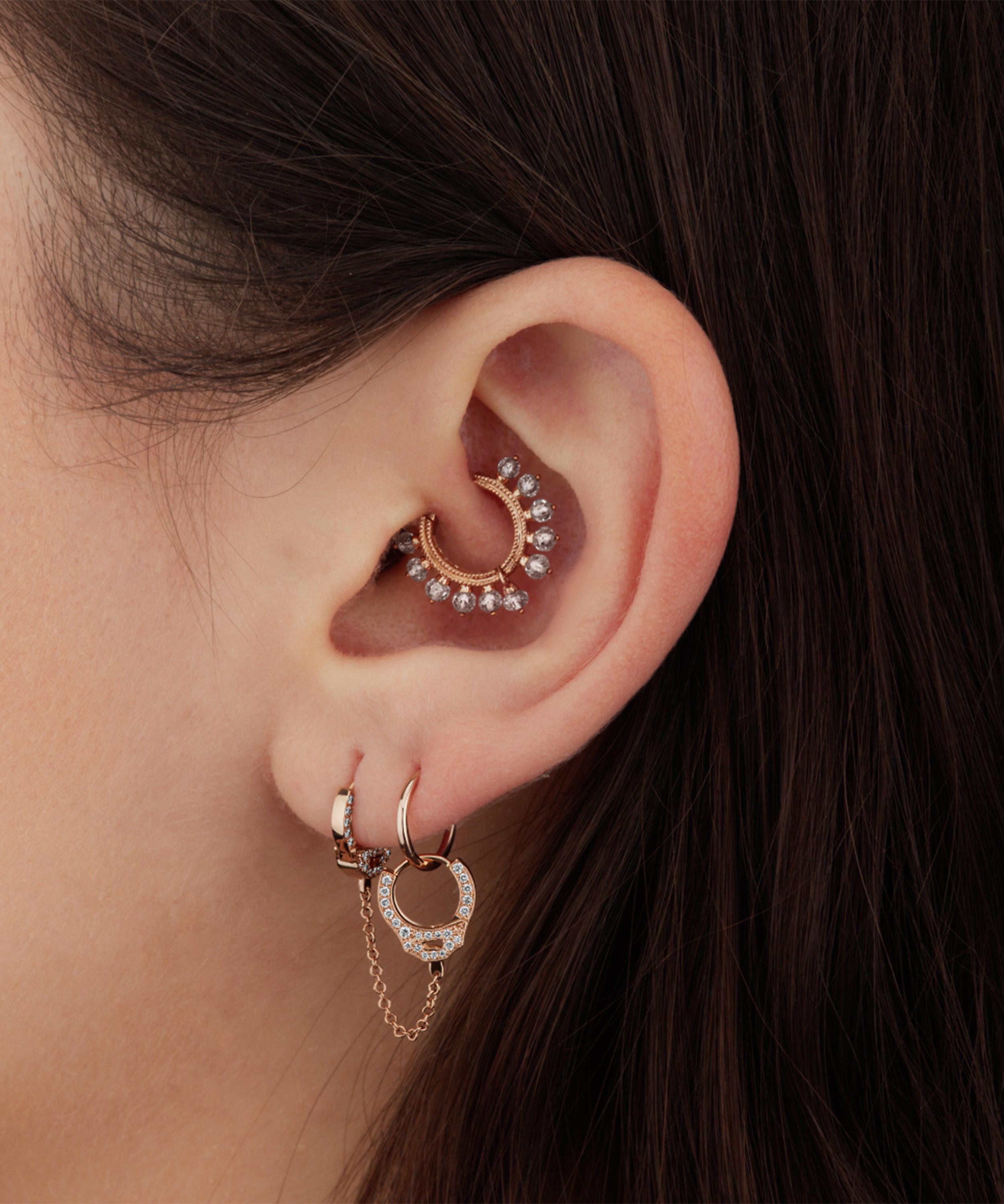 MARIA TASH MARIA TASH 18CT 8MM DOUBLE-SIDED DIAMOND HANDCUFF AND SHORT CHAIN HOOP EARRING 000646456