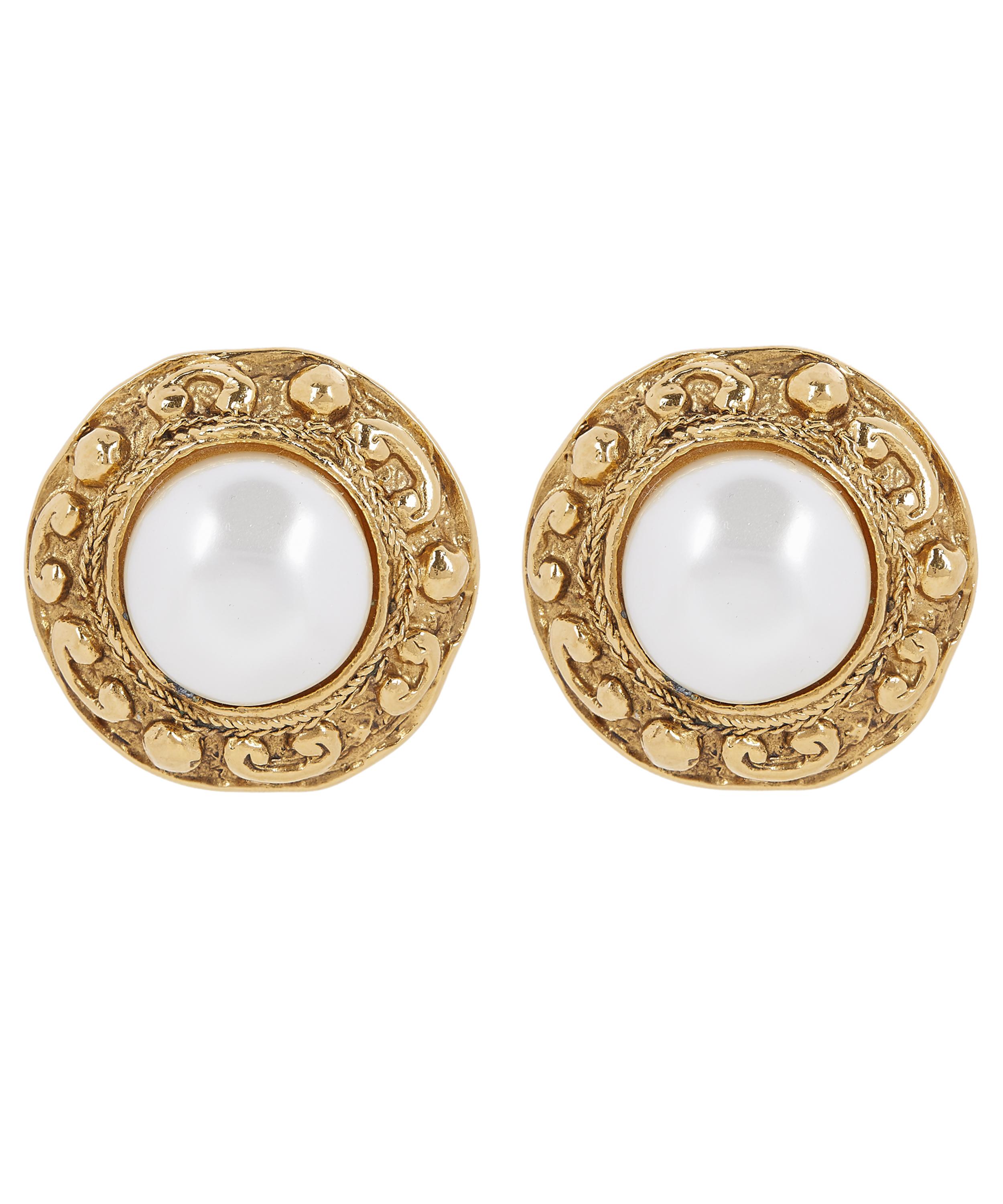 Designer Vintage 1980s Chanel Gilt Faux Pearl Clip-on Earrings