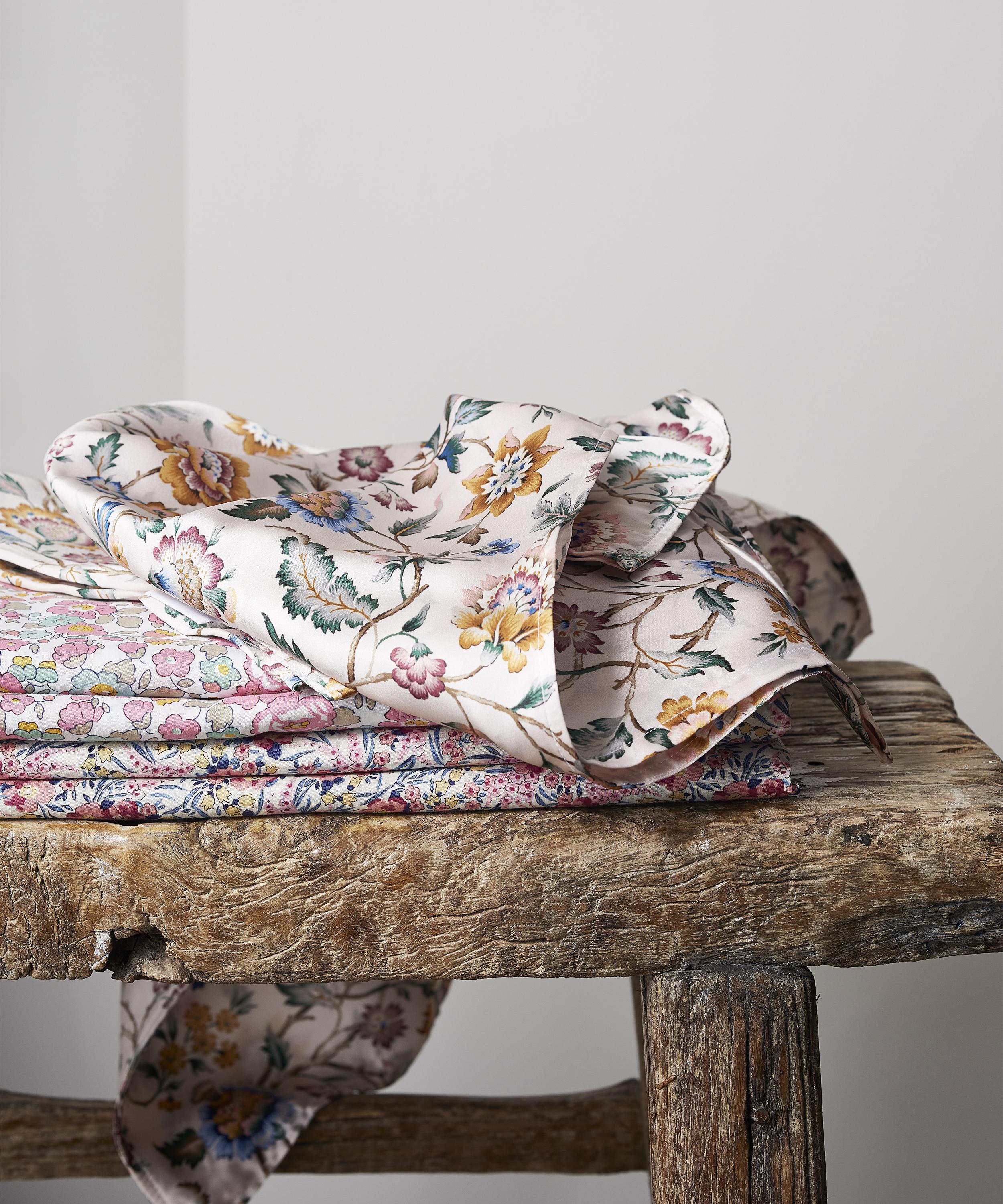 Coco & Wolf Eva Belle Silk Pillowcases Set Of Two In Pink