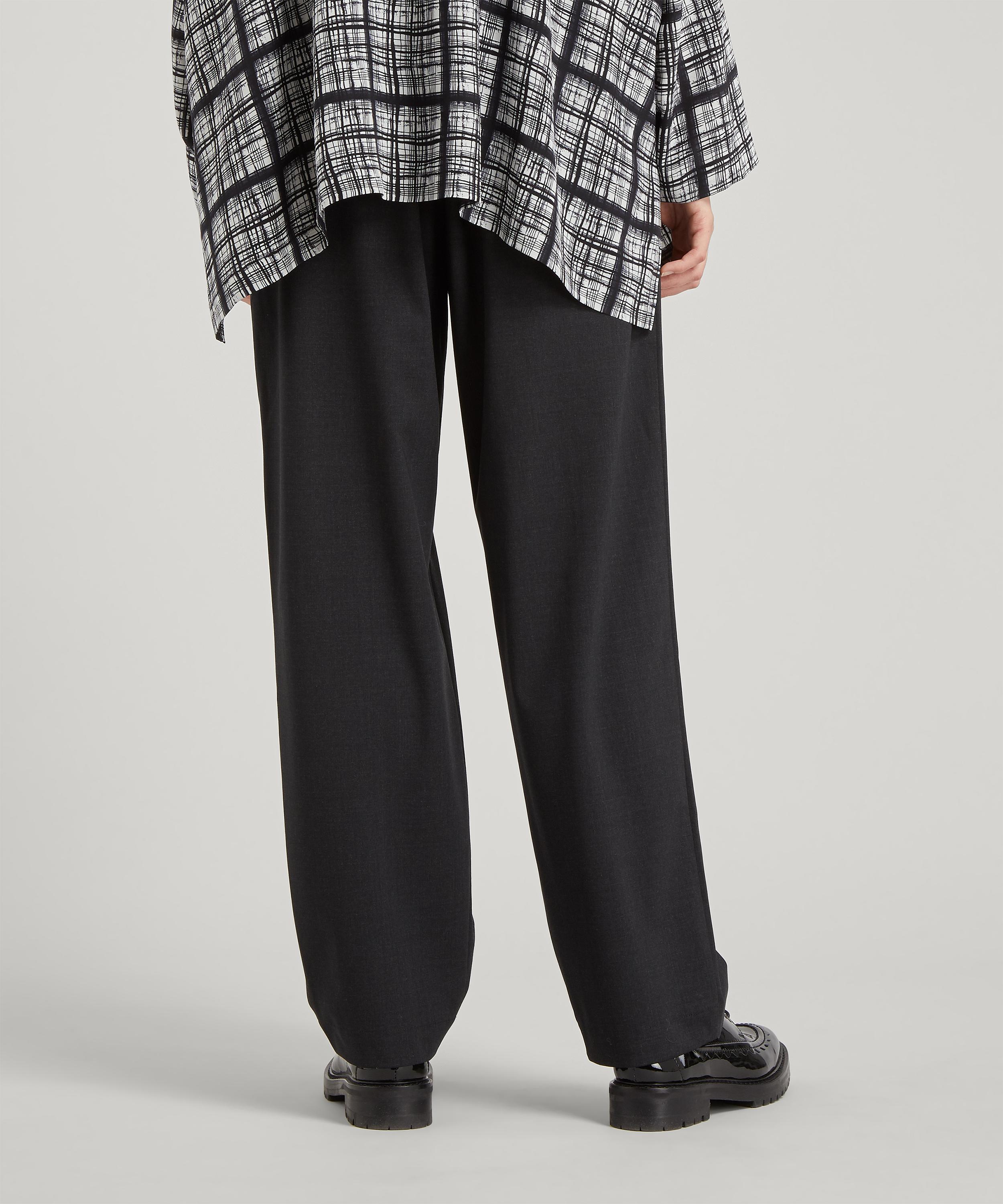 Shop Eskandar Women's Regular Slim Wool-blend Trousers In Coal