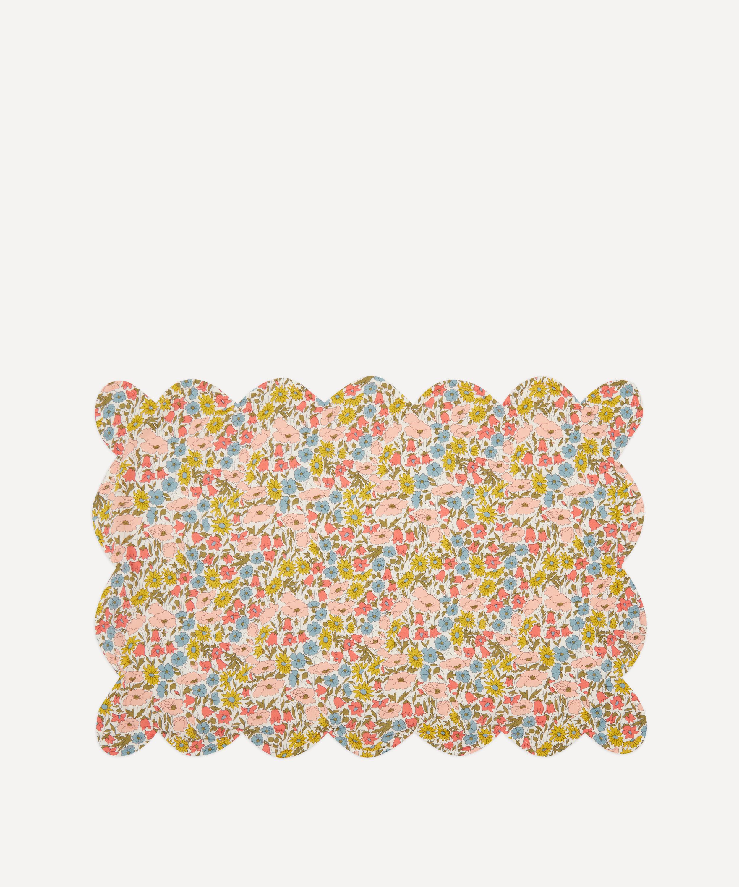 Coco & Wolf Poppy And Daisy, And Betsy Coral Scallop Placemat