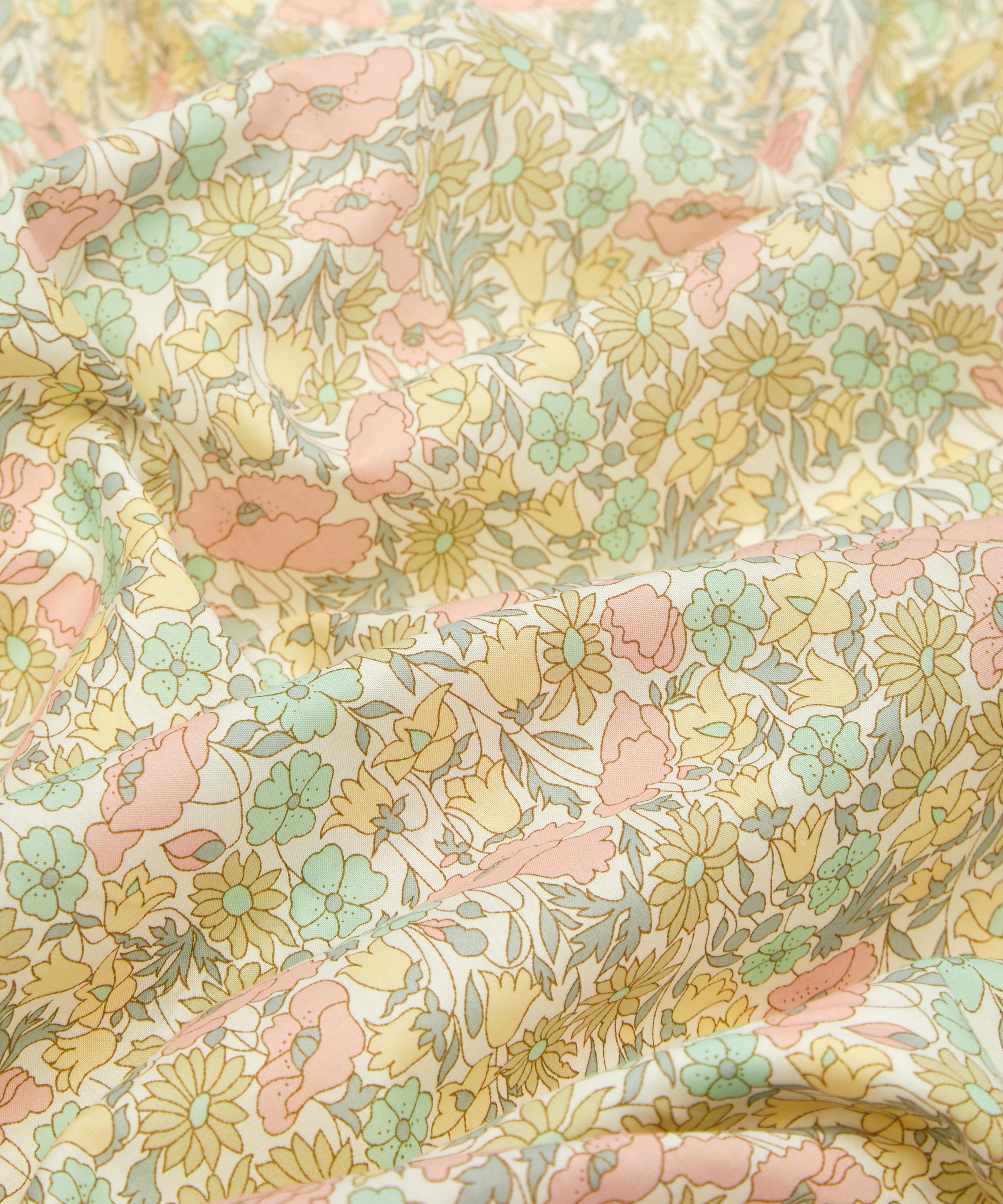 Coco & Wolf Poppy And Daisy Reversible Cot Bed Blanket In Yellow