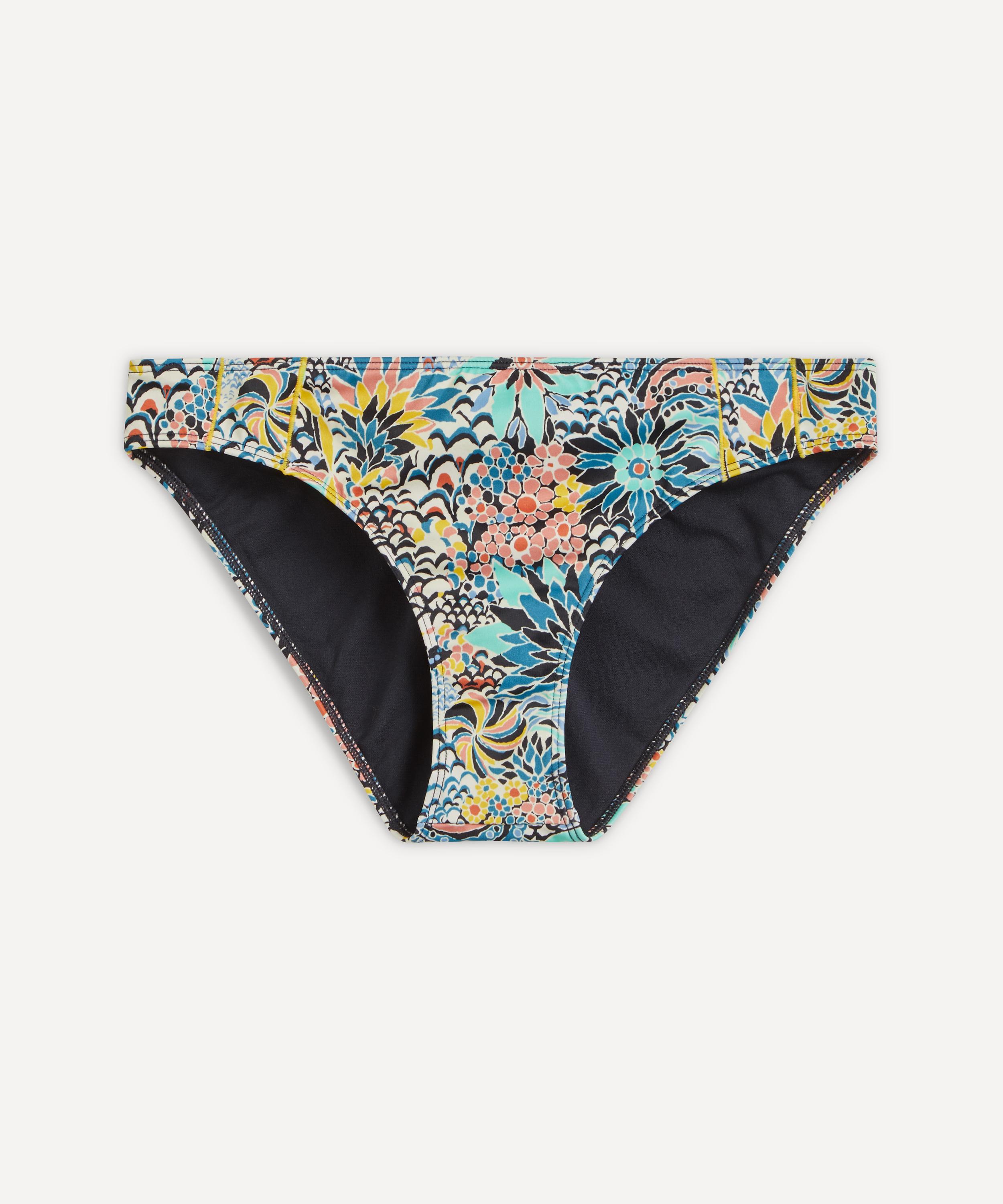 The duck bikini anni Annie Mumolo