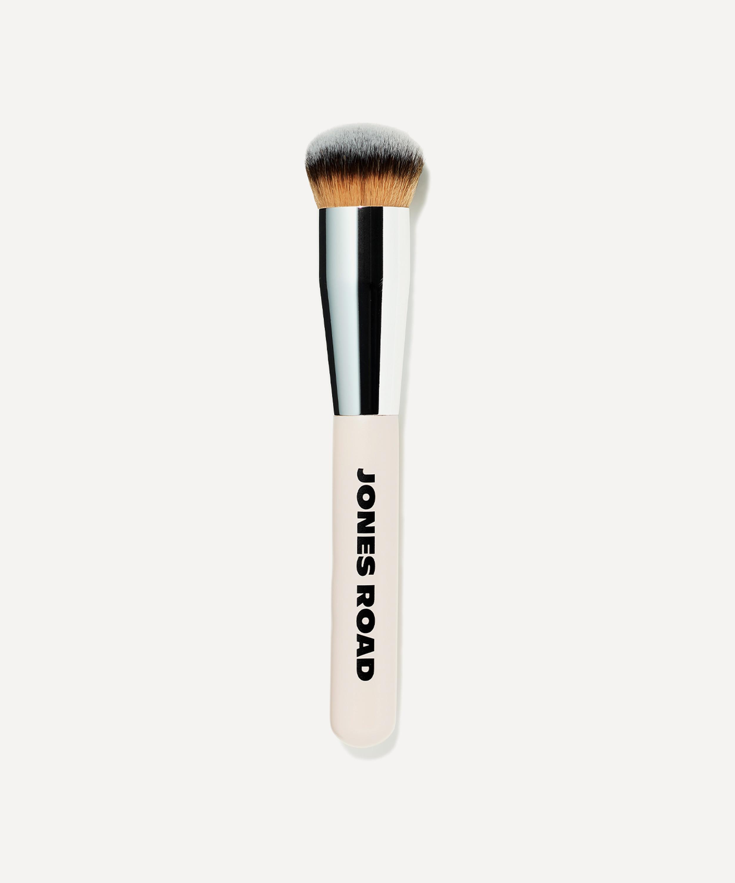 Jones Road The Everything Brush Designer Makeup Brush With Soft Bristles For Her / Women Blush, Powder, Bronzer, Highlighter Luxury Gift