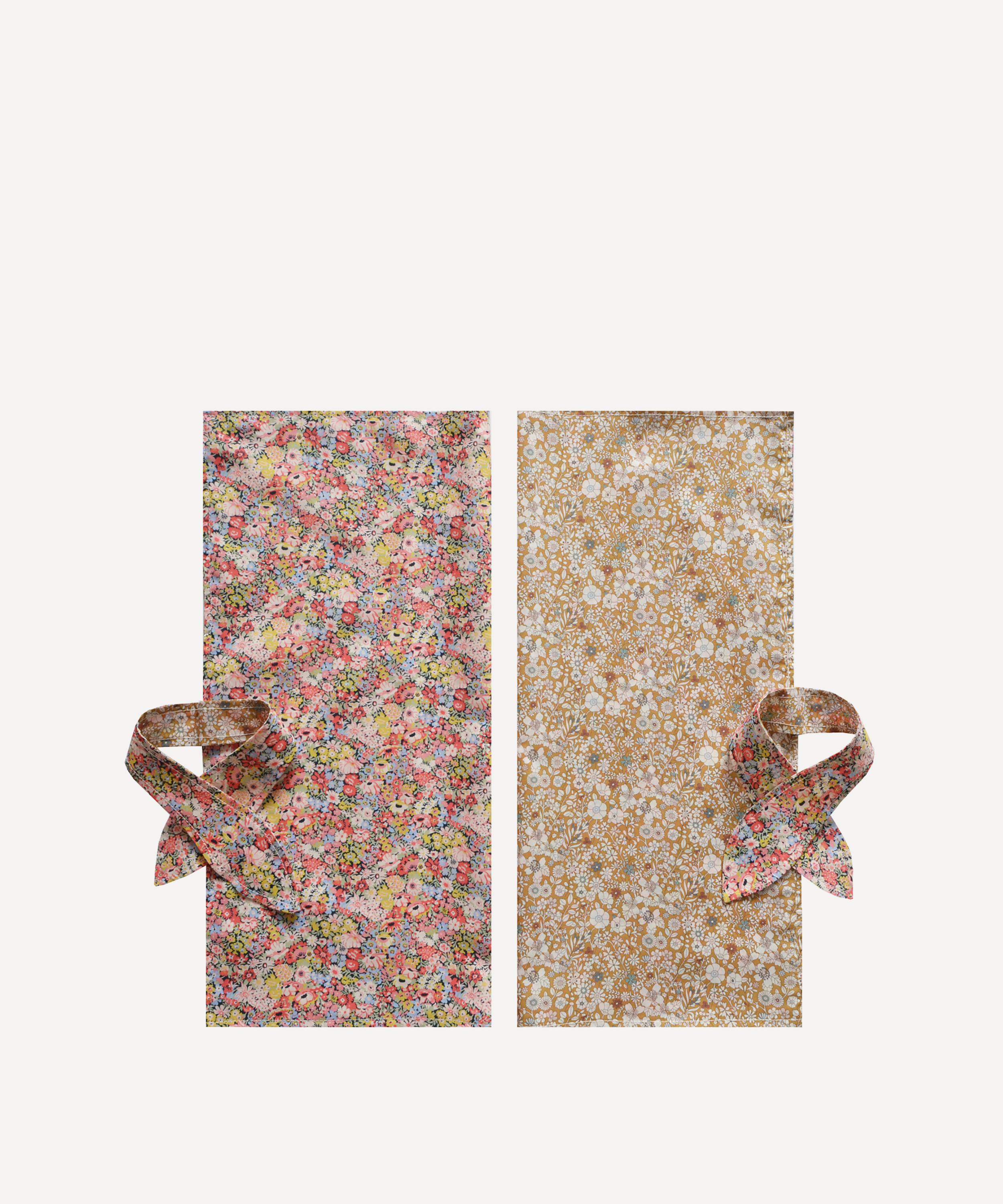 Coco & Wolf Thorpe Hill And June S Meadow Bow Napkins Set Of Two In Multicoloured