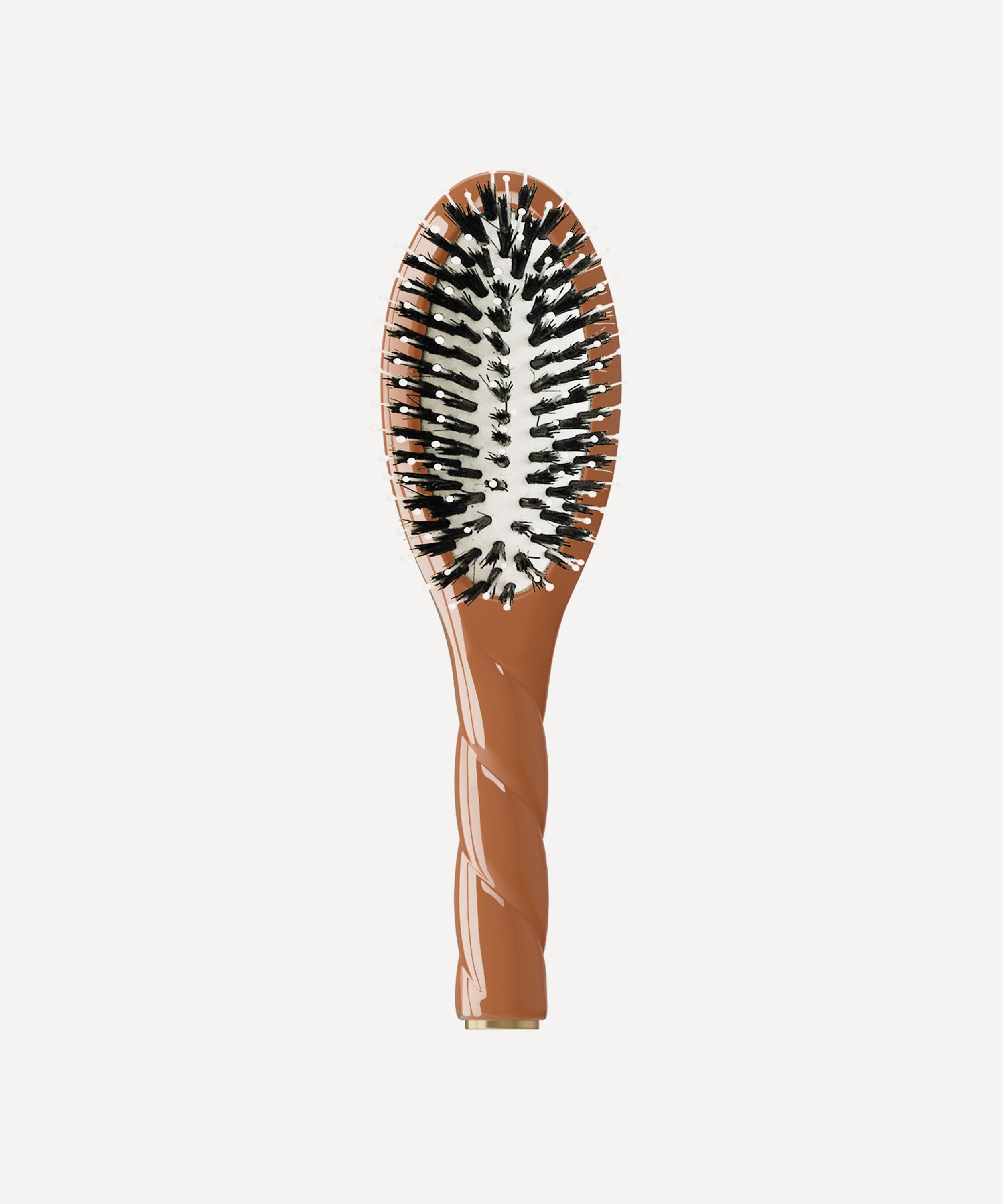 La Bonne Brosse N.03 The Essential Soft Petite Brush