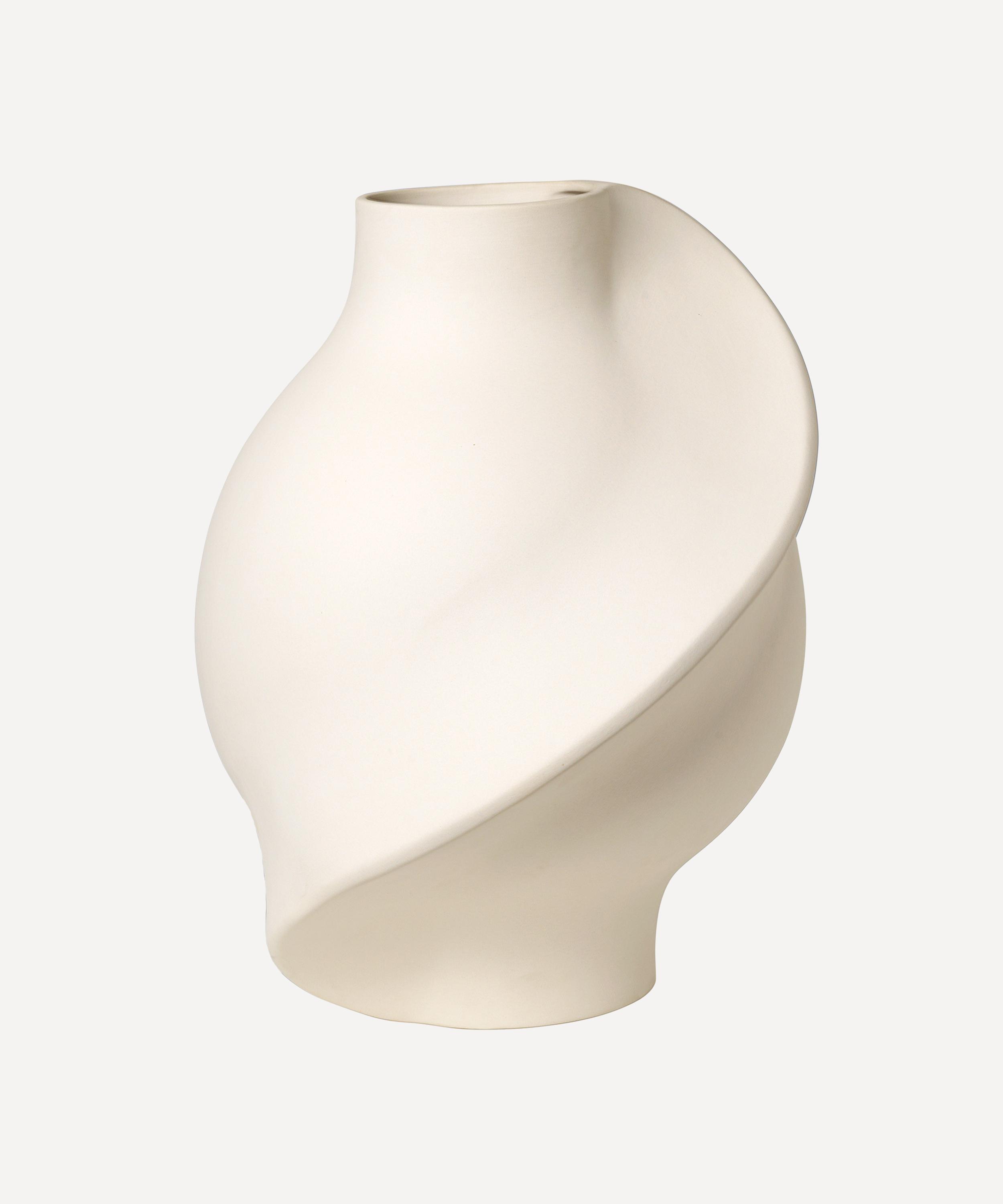LOUISE ROE COPENHAGEN LOUISE ROE COPENHAGEN CERAMIC PIROUT VASE 02 