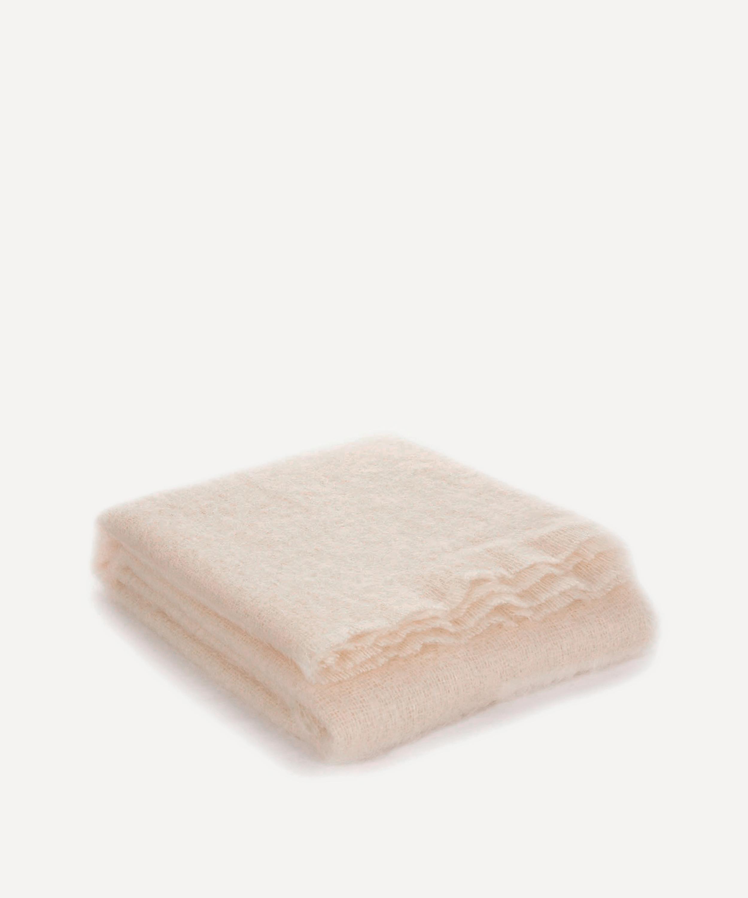 CUSHENDALE CUSHENDALE MOONEEN THROW BLANKET 