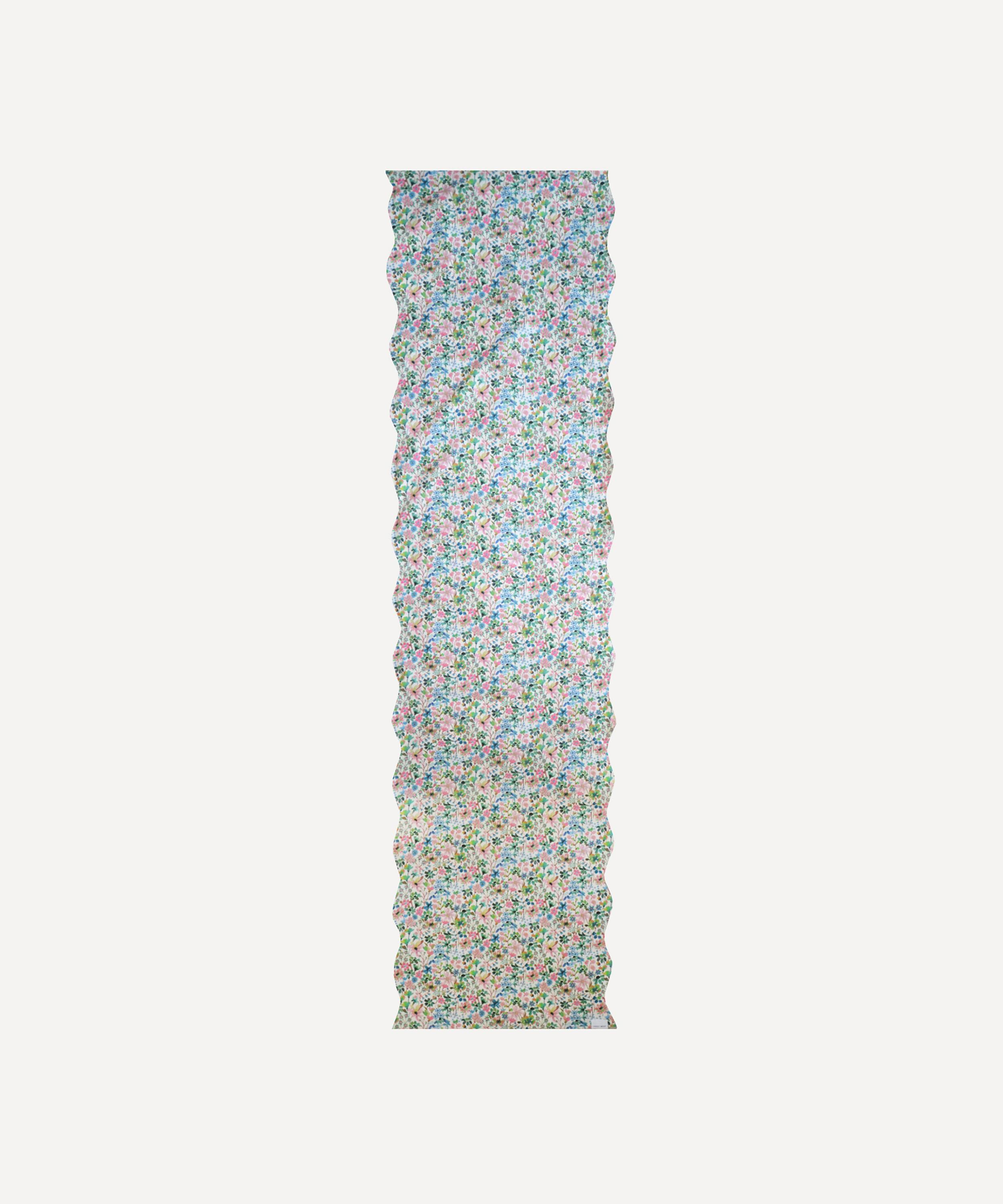 COCO & WOLF COCO & WOLF MARGARET ANNIE AND DREAMS OF SUMMER WAVY EDGE TABLE RUNNER 