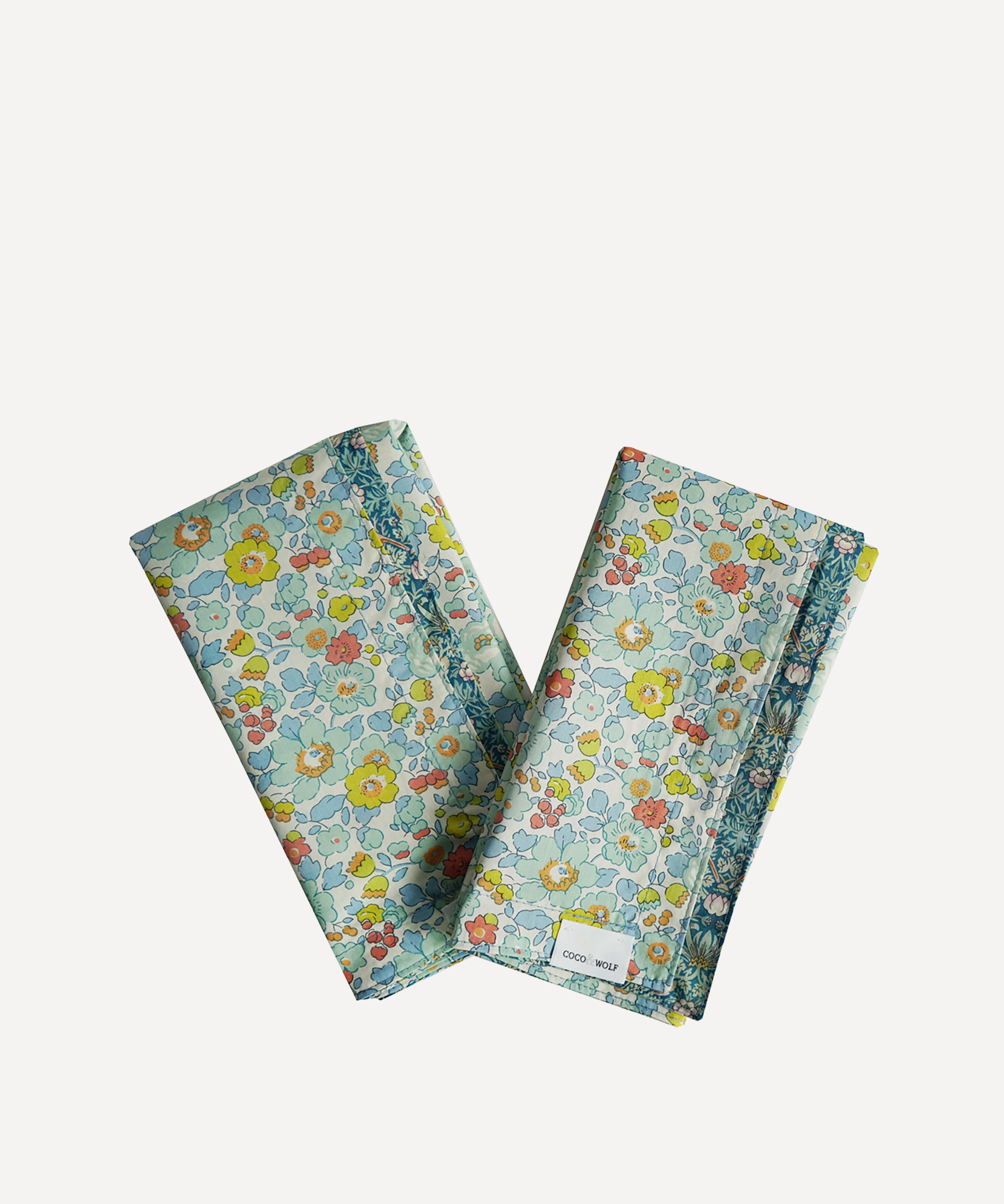 COCO & WOLF COCO & WOLF STRAWBERRY THIEF AND BETSY SAGE STITCH EDGE NAPKINS SET OF TWO 