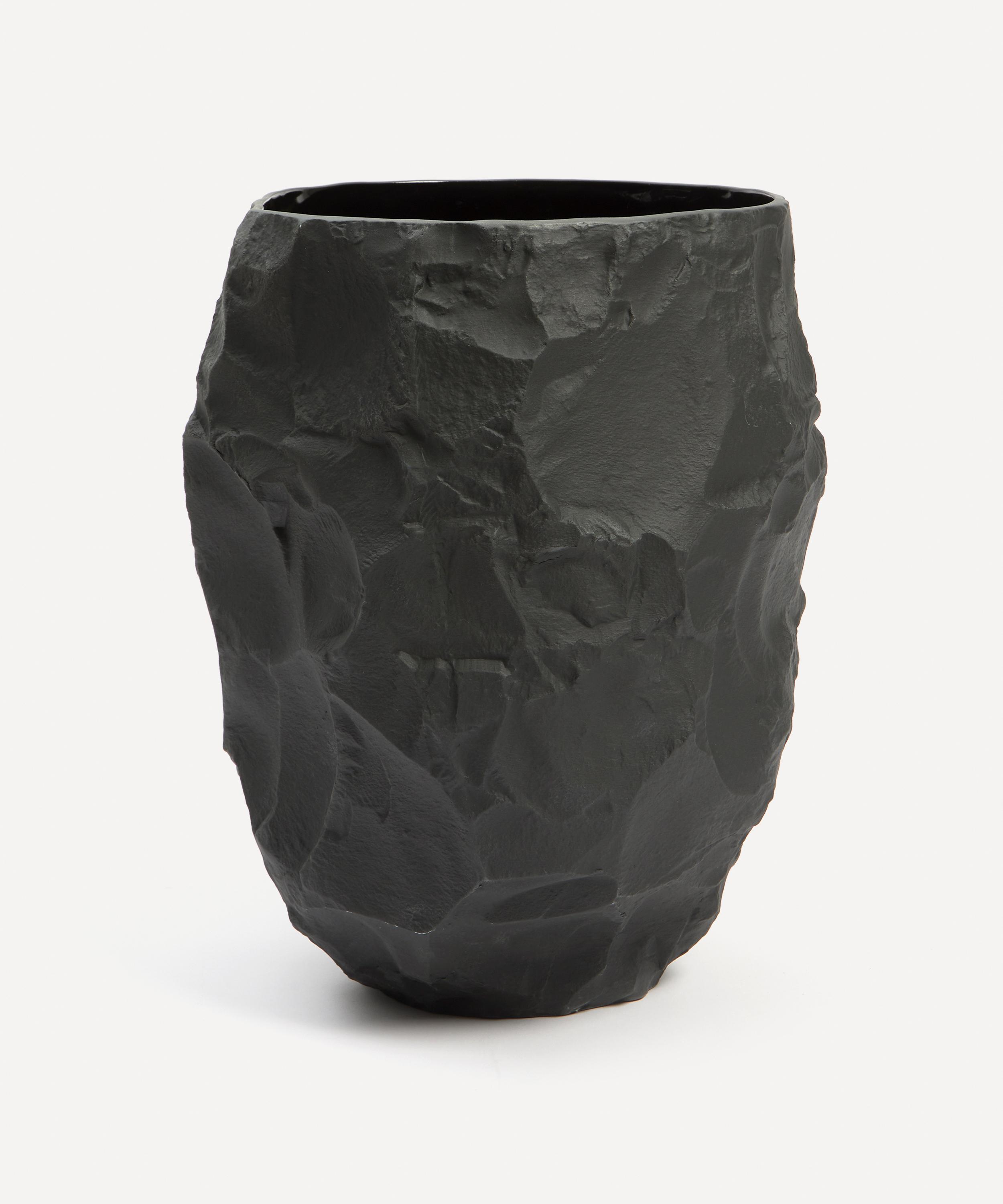 1882 Ltd . Max Lamb Big Vase 2