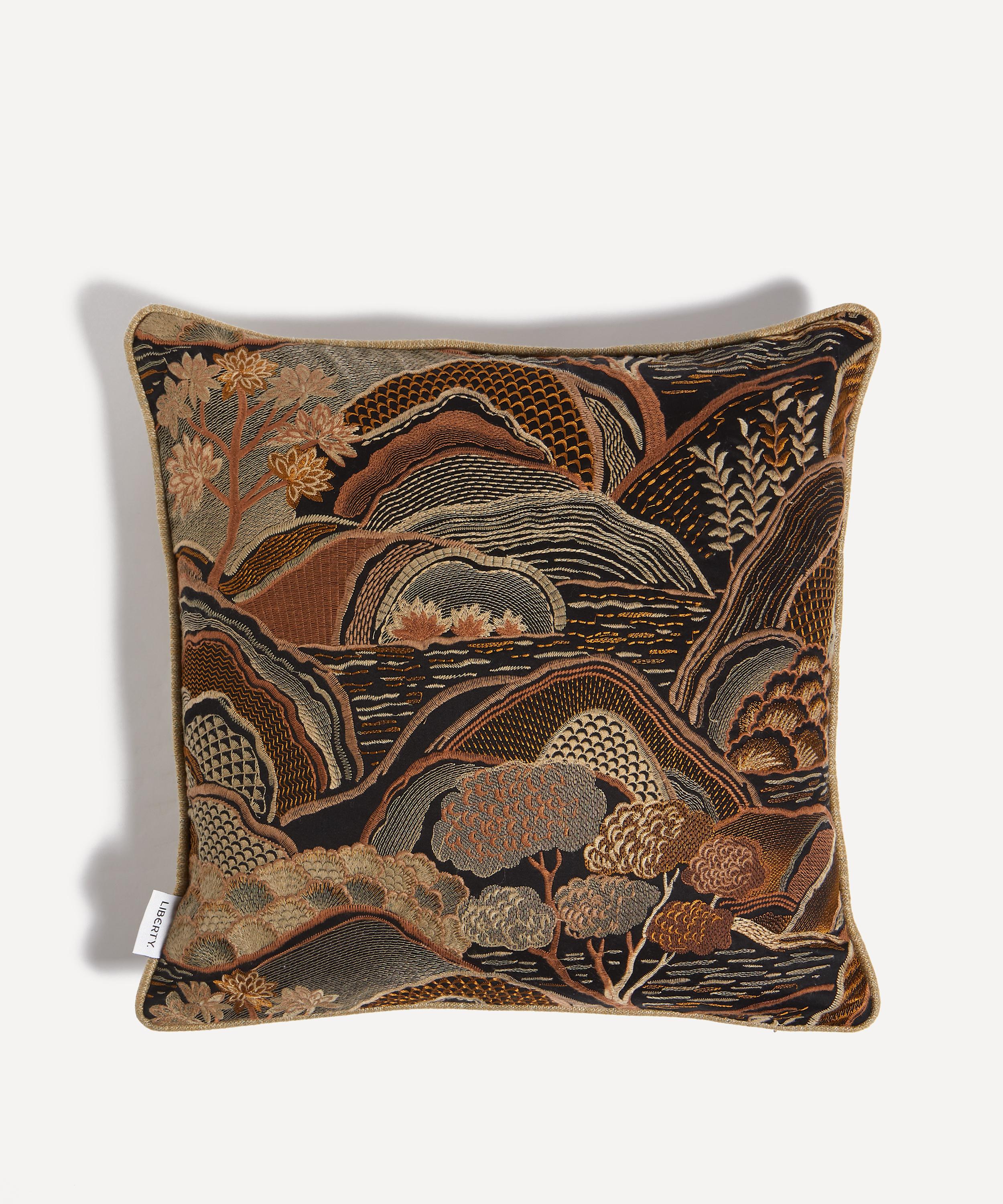 LIBERTY LIBERTY MOUNT EDO SQUARE CUSHION IN PEWTER DARK 