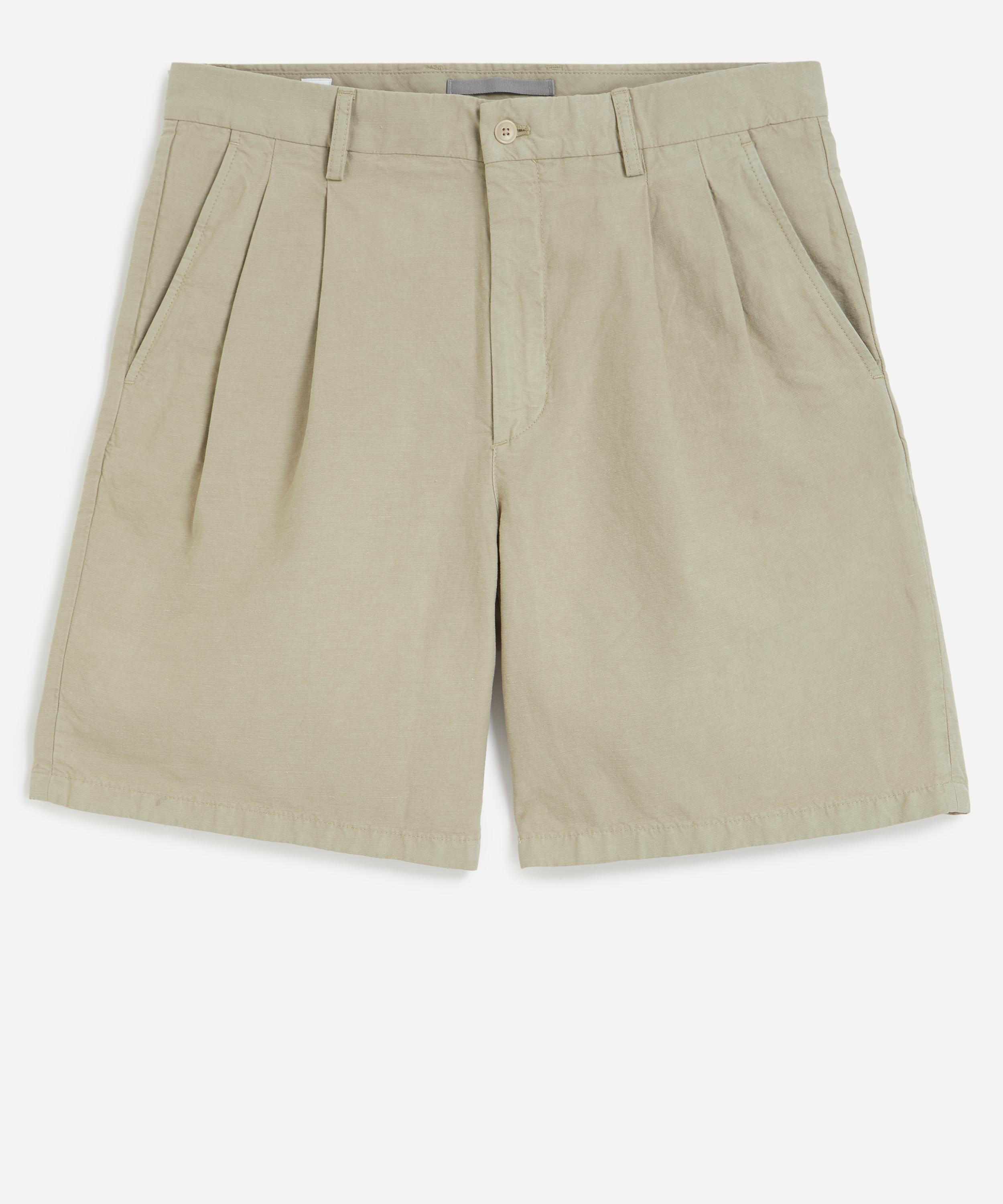 Norse Projects Mens Benn Travel Light Shorts In Brown