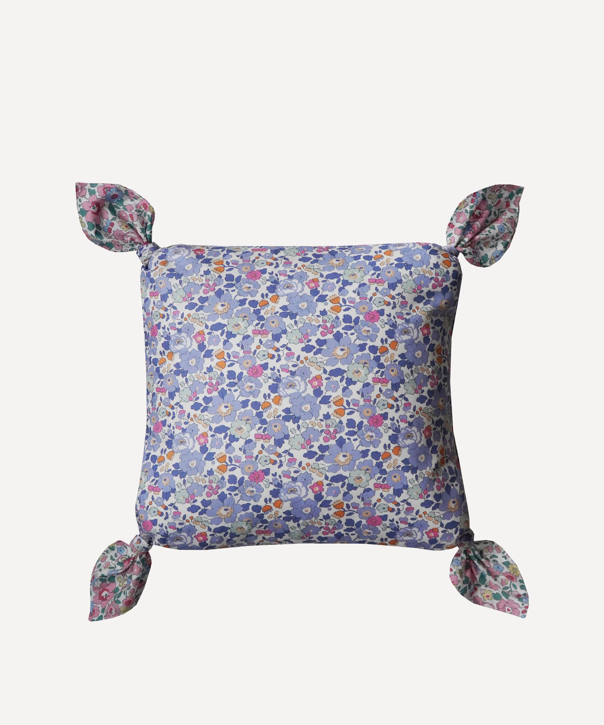 COCO & WOLF COCO & WOLF BETSY TIE CORNER CUSHION 