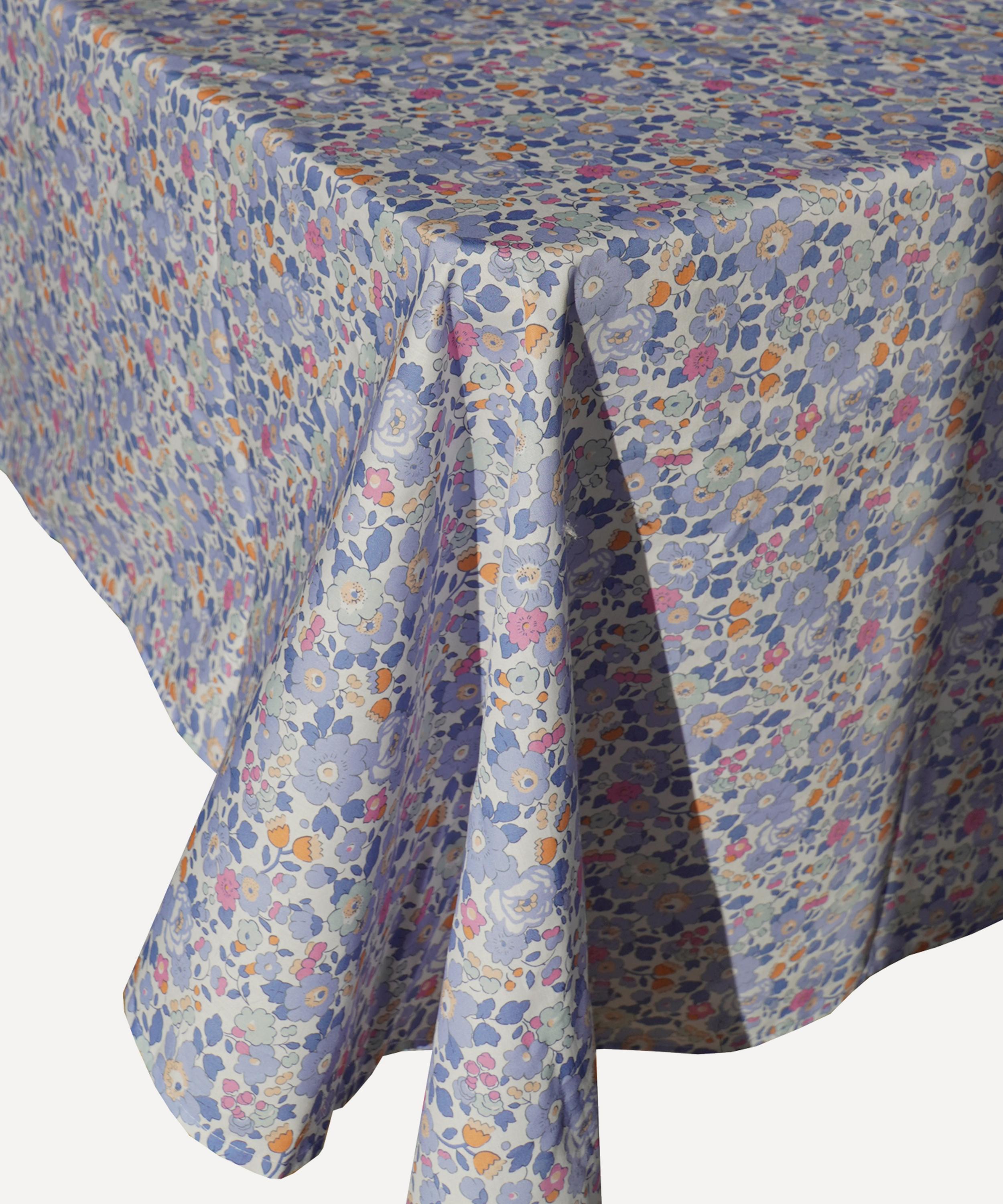 Coco & Wolf Betsy Lavender Square Tablecloth