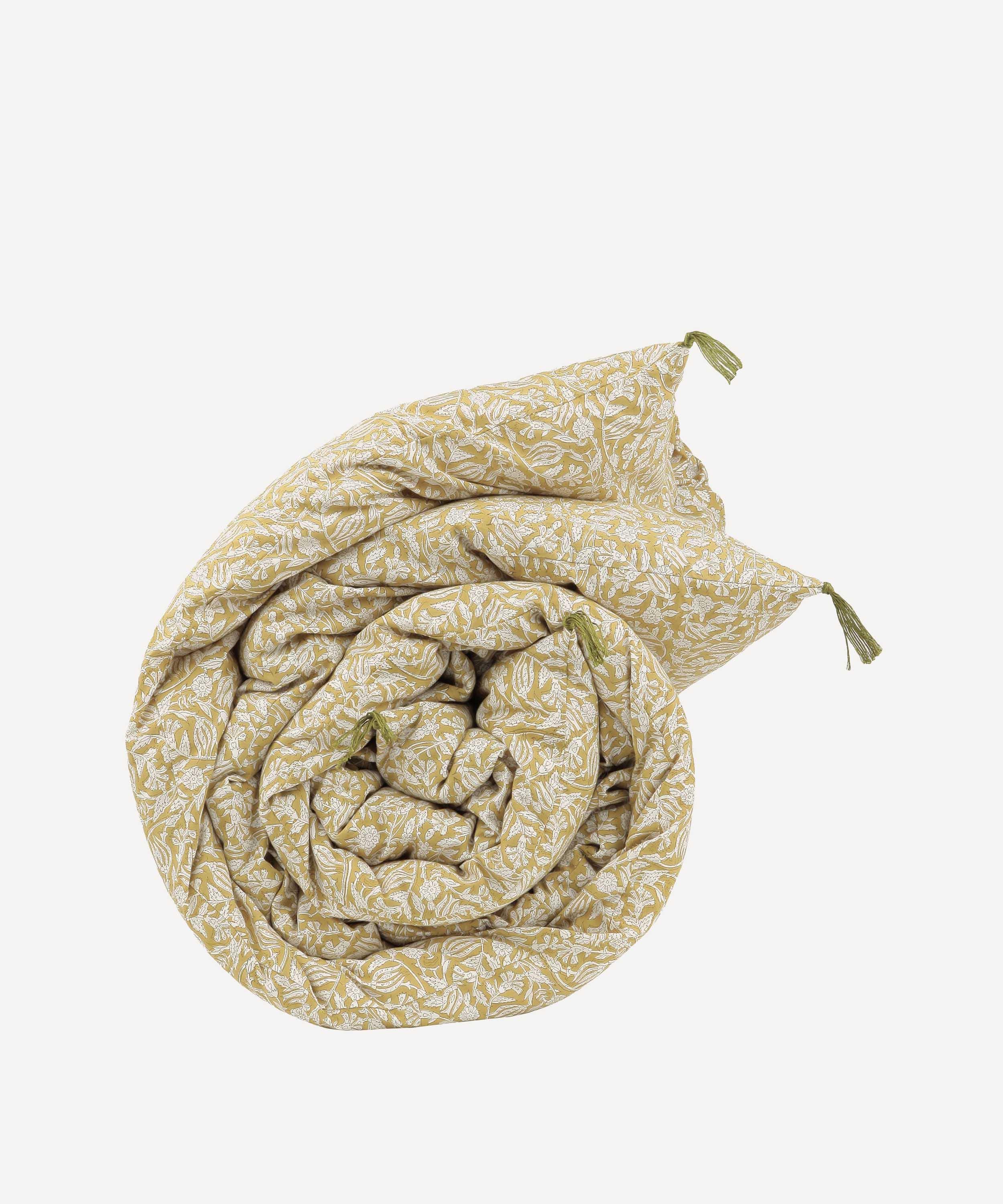 Shop Caravane Tulipan Quilt