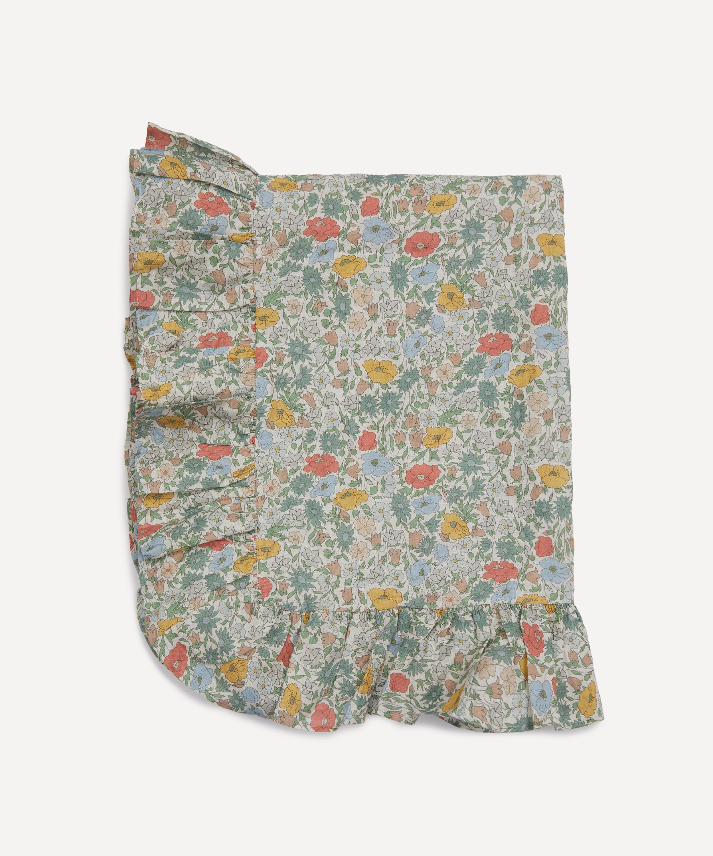 Liberty Poppy Meadowfield 156x250cm Tablecloth