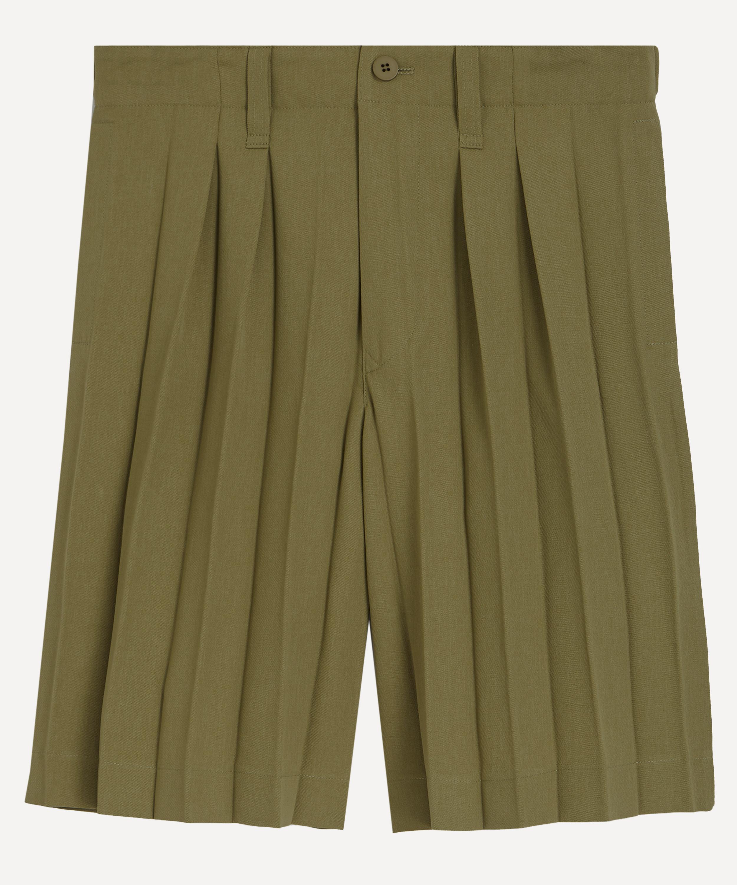 Issey Miyake Pleated Edge Ensemble Shorts In Green