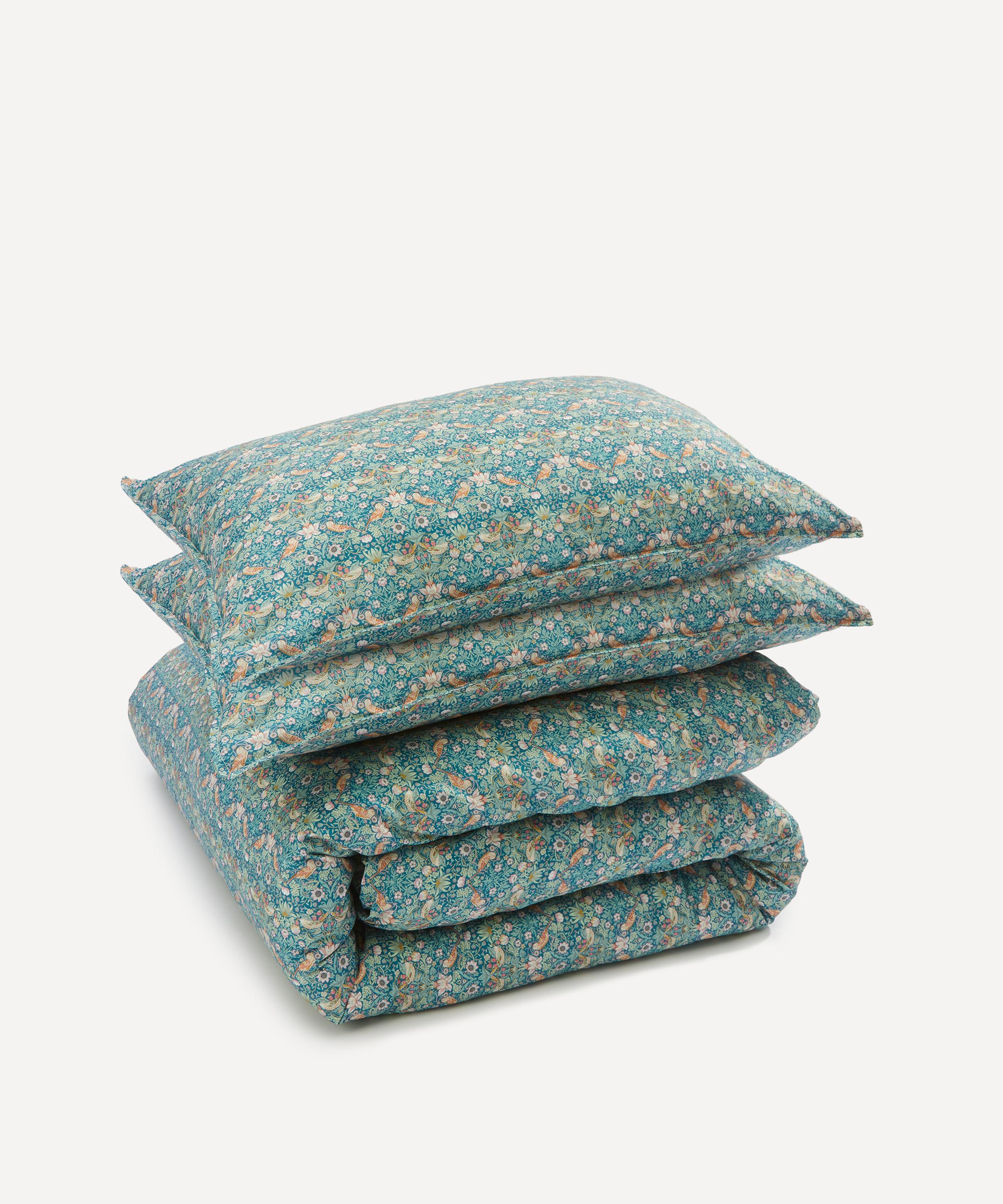 Strawberry Thief Tana Lawn Cotton™ Double Duvet Set