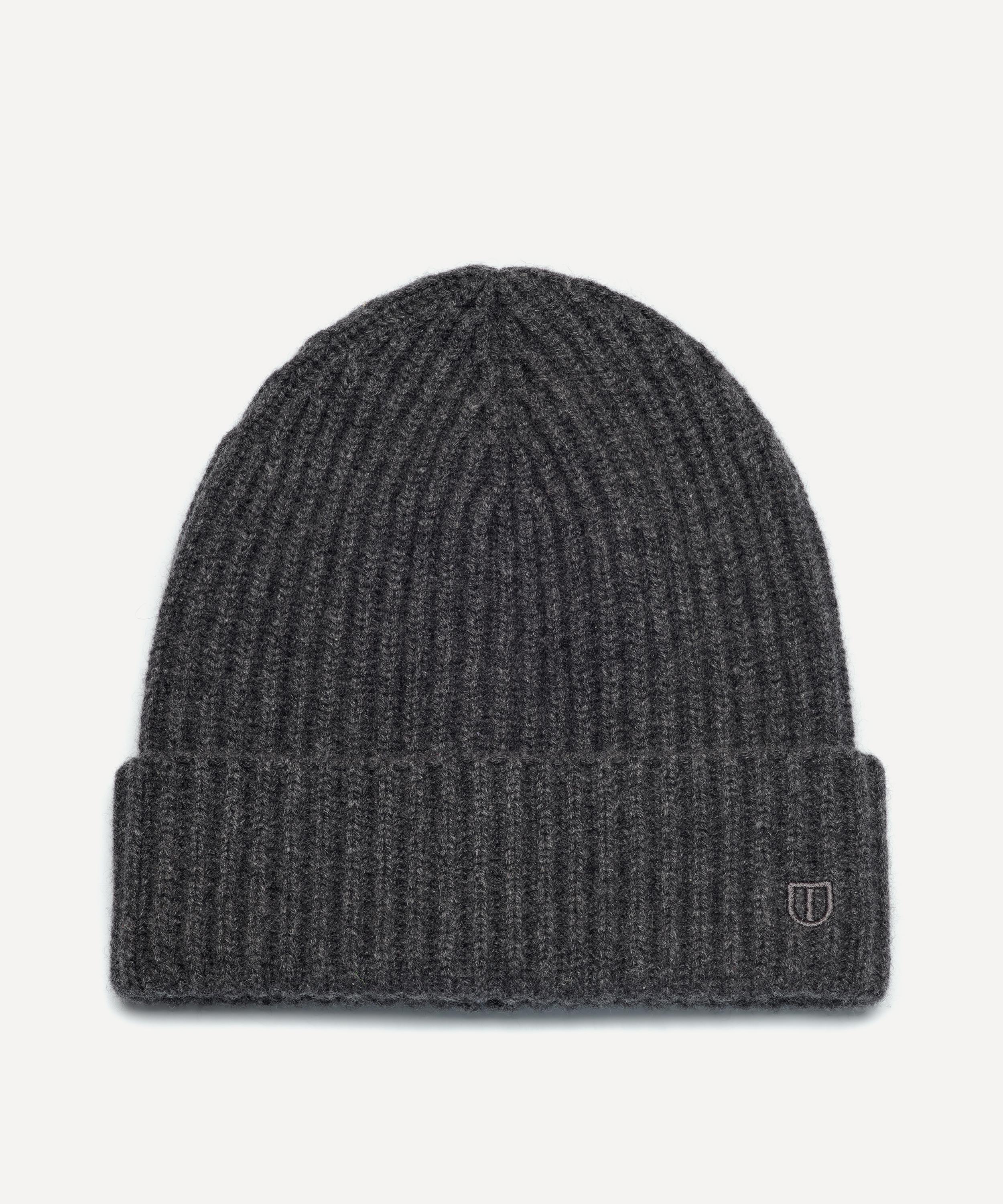 The Uniform Women's The Chunky Beanie Hat In Charcoal In Gray