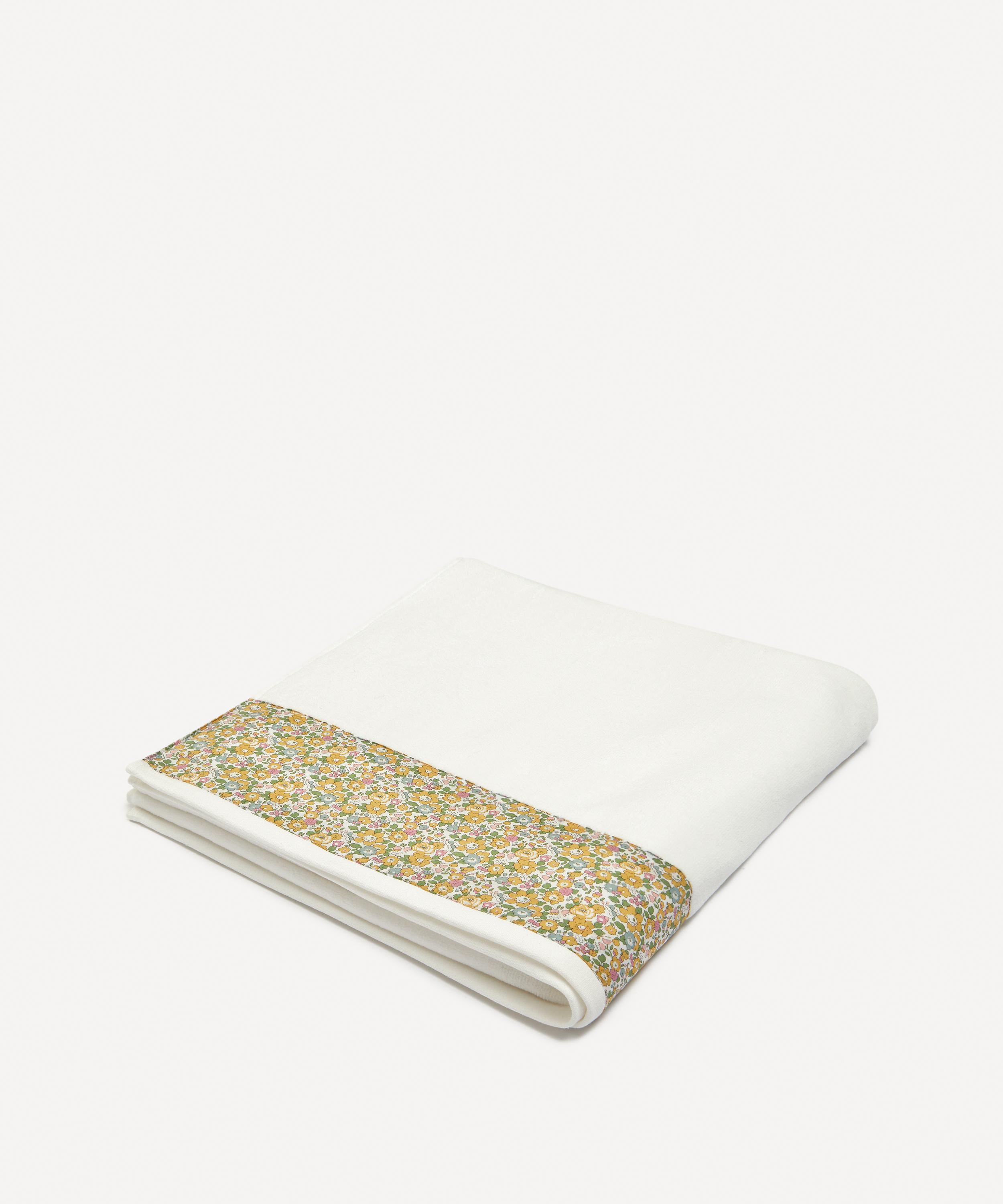 Liberty Betsy Ann Bath Towel 70x140cm In Yellow