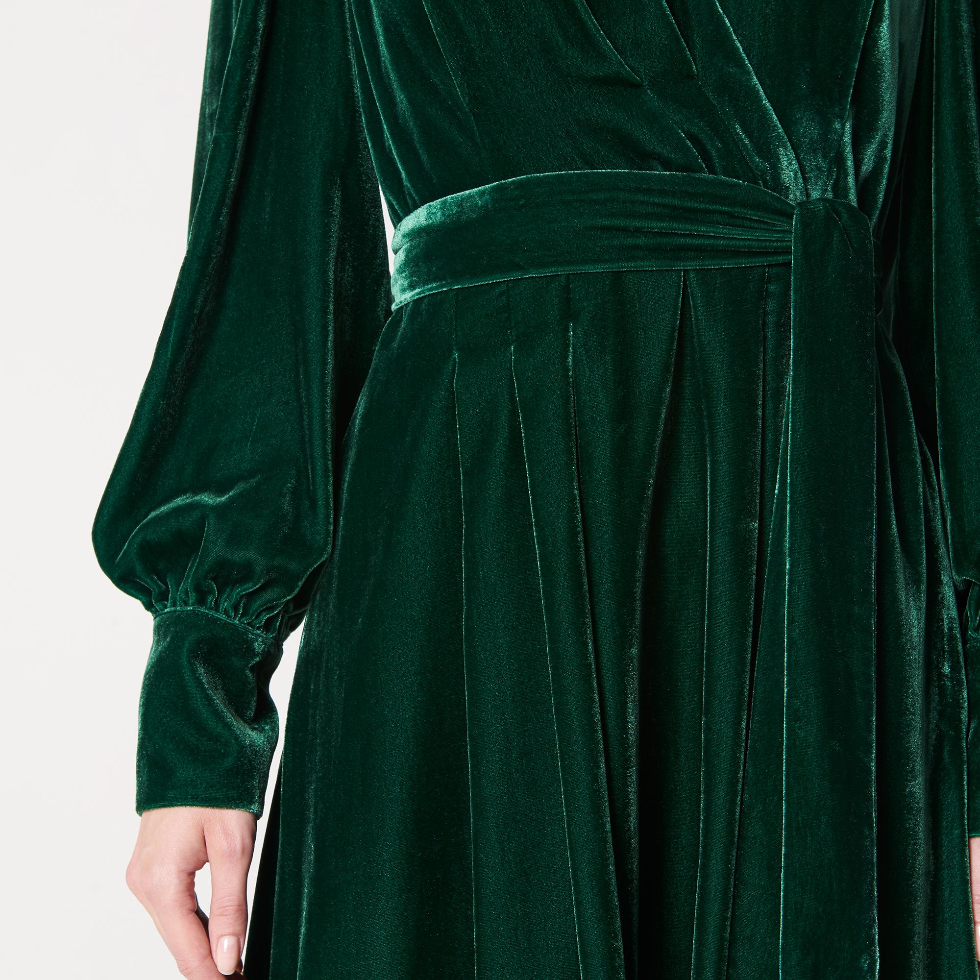 roman velvet dress