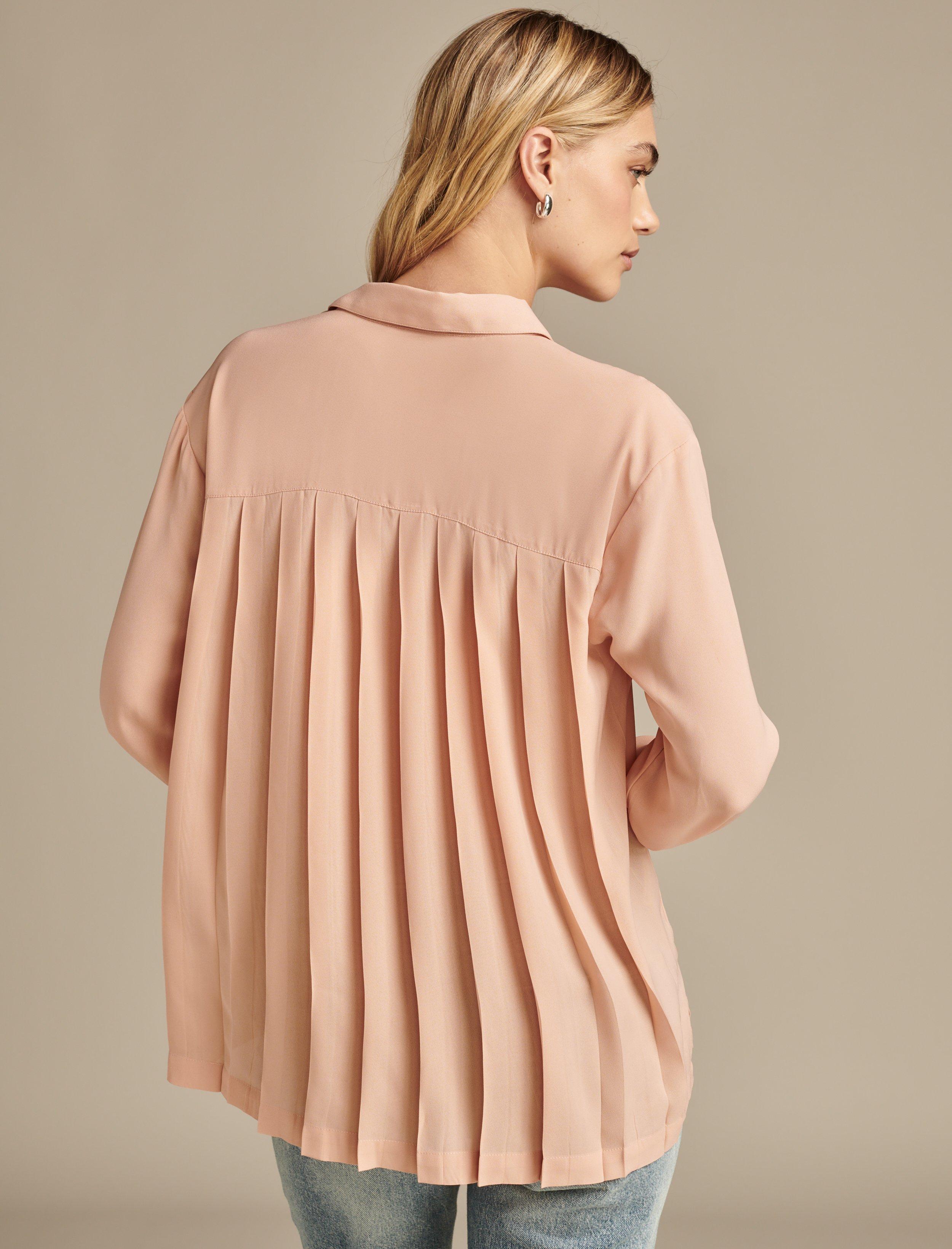 Pleated Back Buttondown