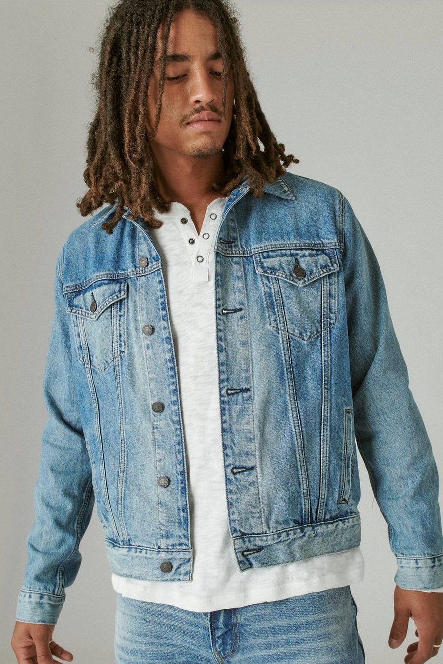 Lucky Brand Men's Button Up Denim Trucker Jacket, Rinse 375, S : :  Clothing, Shoes & Accessories