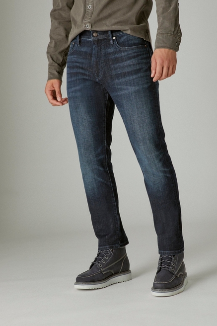 Lucky Brand Men's 410 Athletic Slim Coolmax Stretch Jean, McArthur, 29W x  32L at  Men's Clothing store