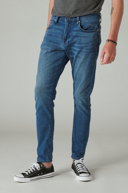 Tapered Jeans for Men: Slim & Skinny Tapered Fit Styles