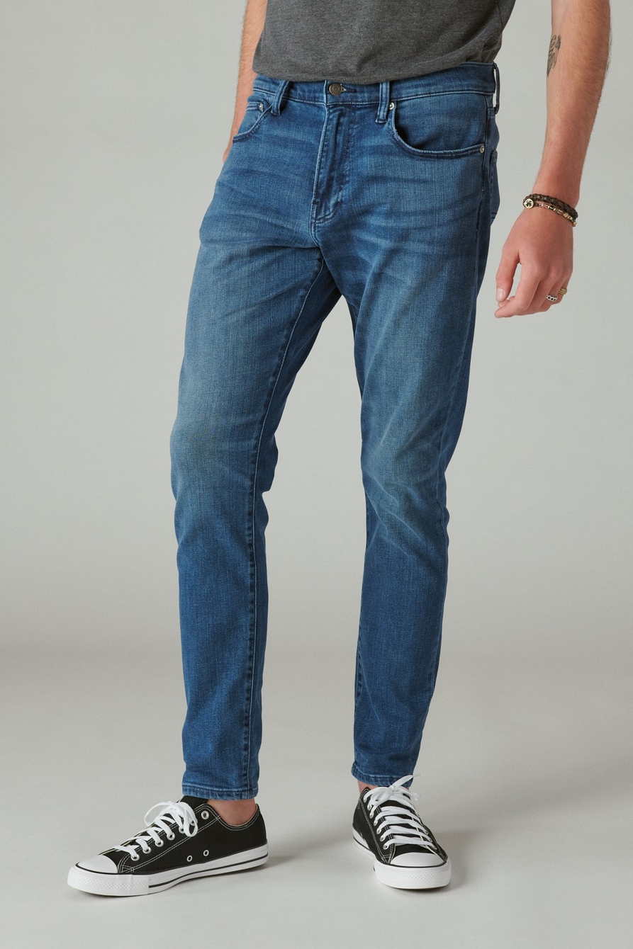 Men's Slim Fit Taper Jeans