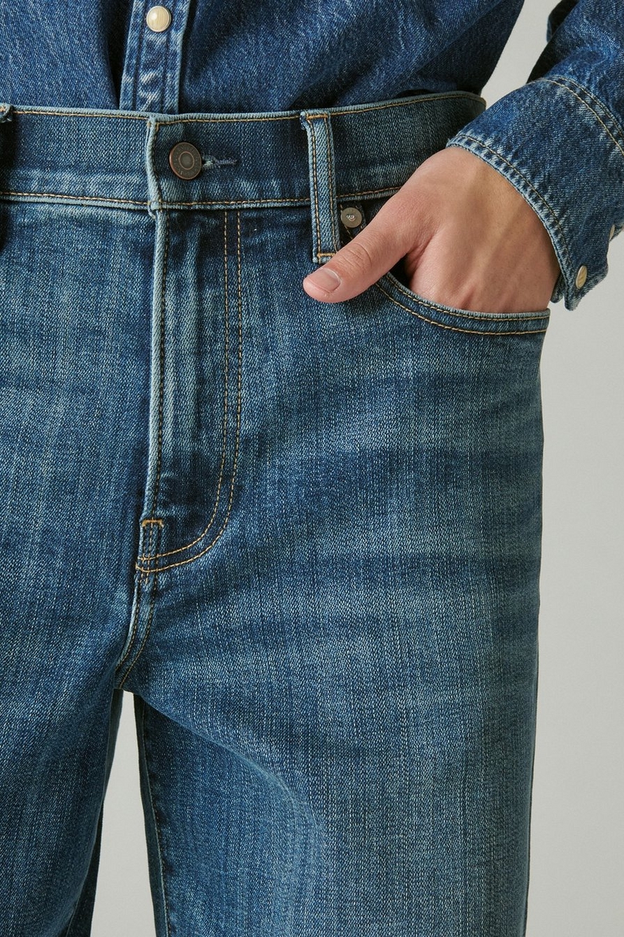 365 Loose Premium Coolmax Stretch Jean, image 4