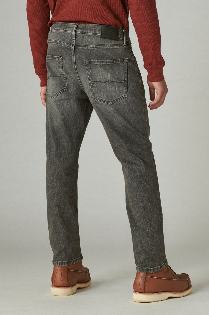 410 ATHLETIC STRAIGHT COMFORT STRETCH JEAN, image 3
