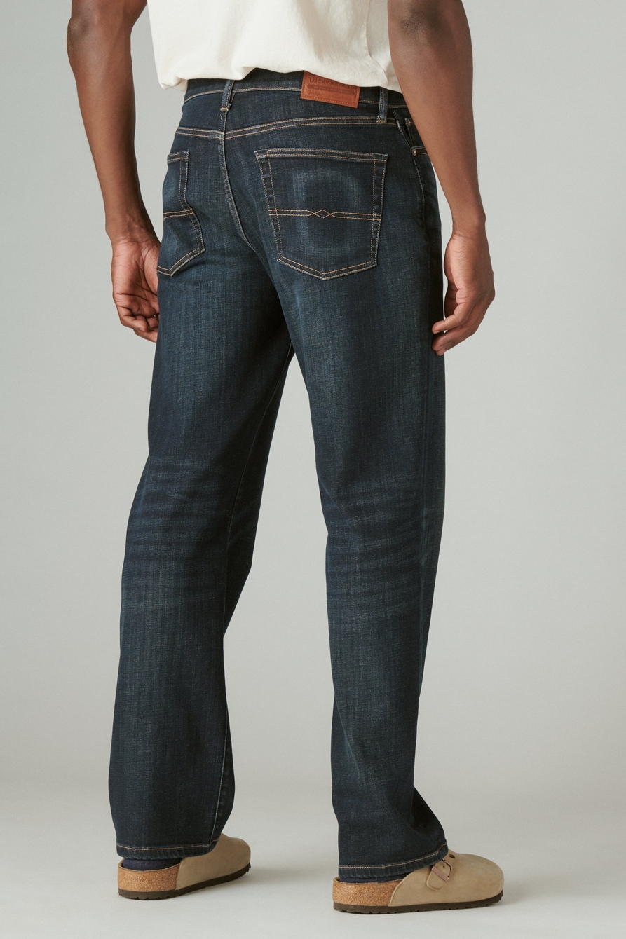 181 RELAXED STRAIGHT COOLMAX JEAN, image 3