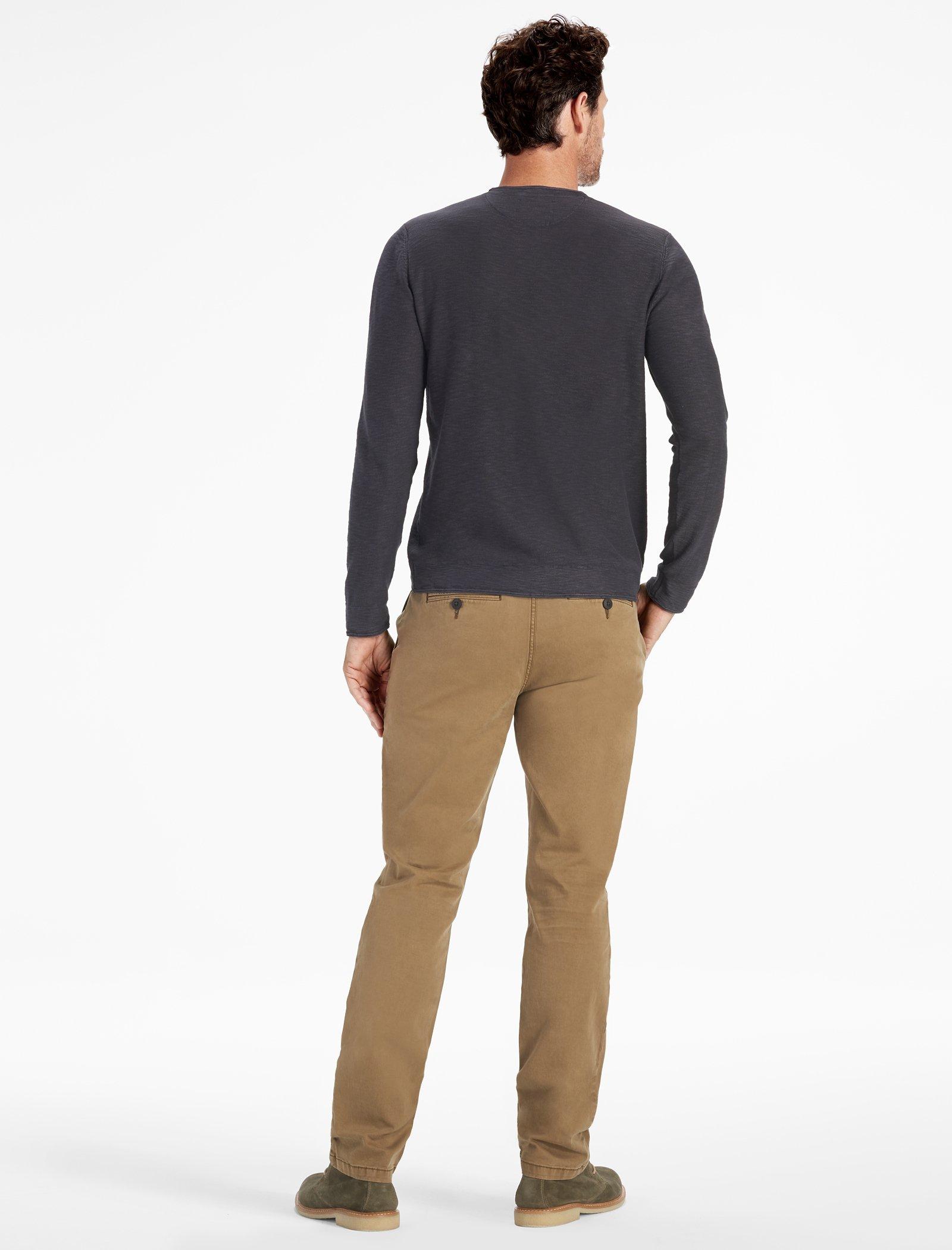 WELTERWEIGHT V-NECK SWEATER