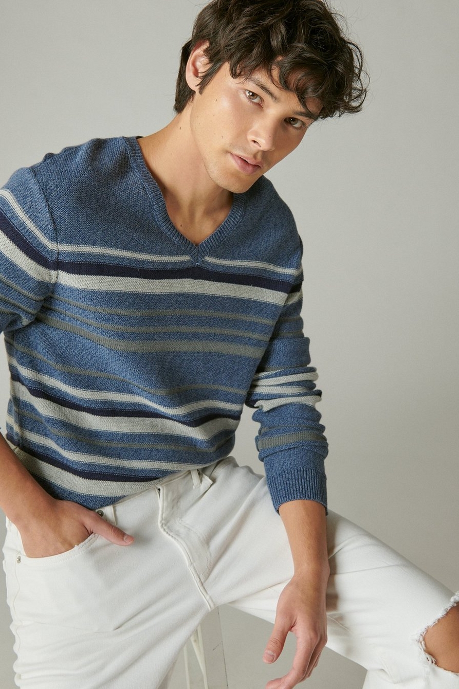 STRIPED WELTERWEIGHT V-NECK SWEATER, image 4