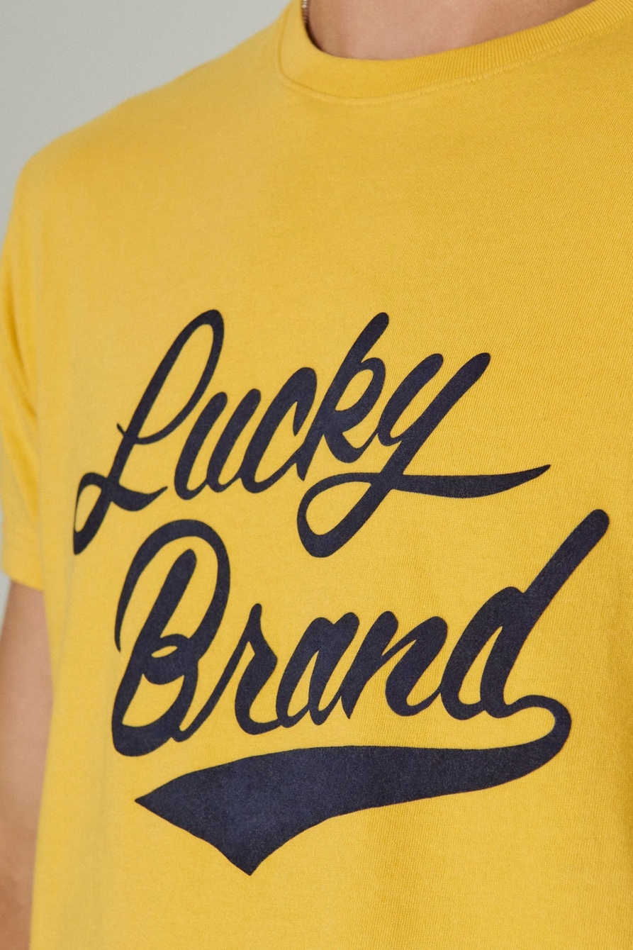 LUCKY ATHLETIC SCRIPT TEE, image 5