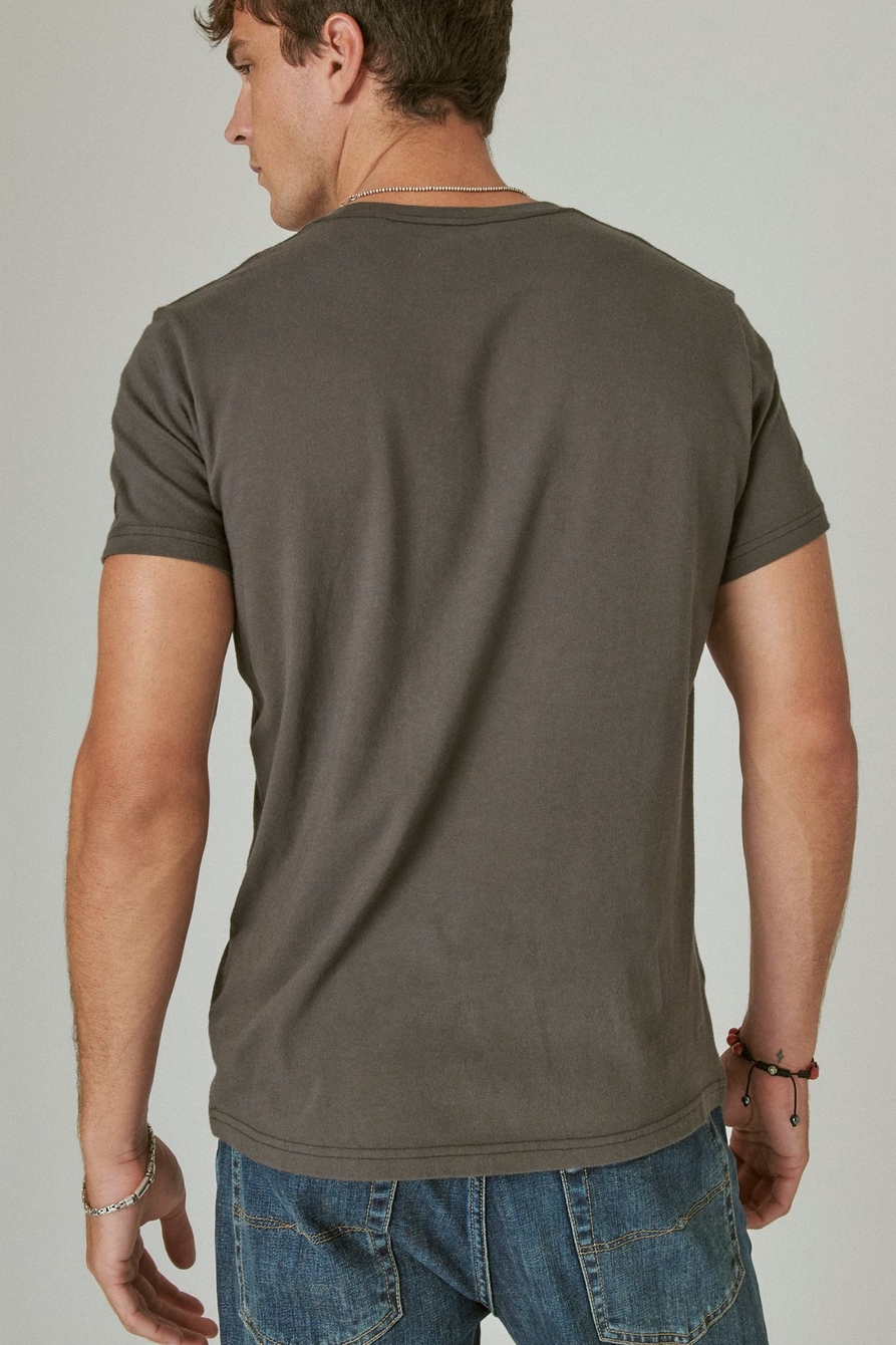 LUCKY STRETCH TEE, image 4