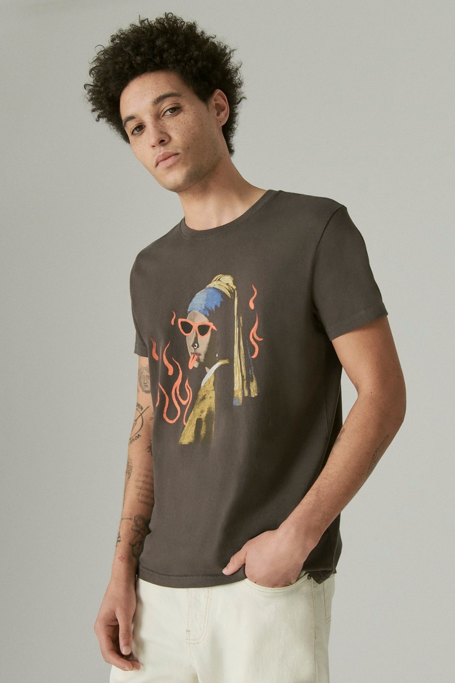 PEARL EARRING GRAPHIC TEE, image 3