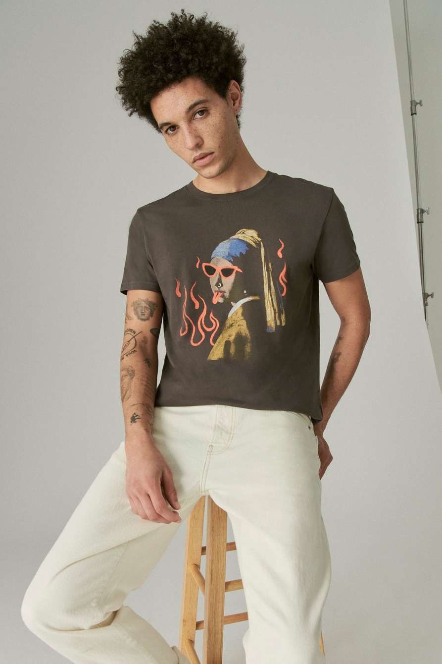 PEARL EARRING GRAPHIC TEE, image 6