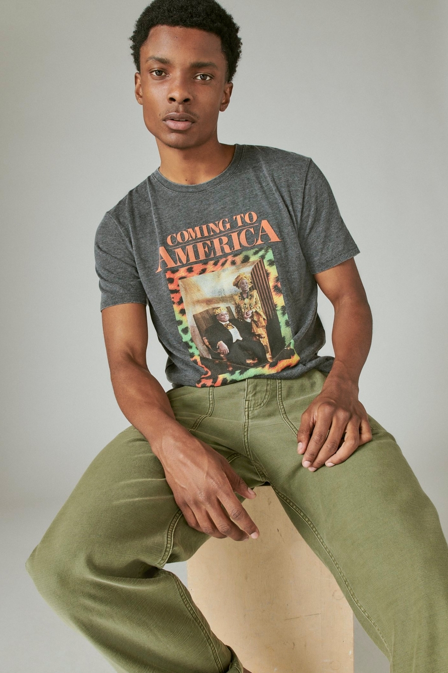 COMING TO AMERICA GRAPHIC TEE