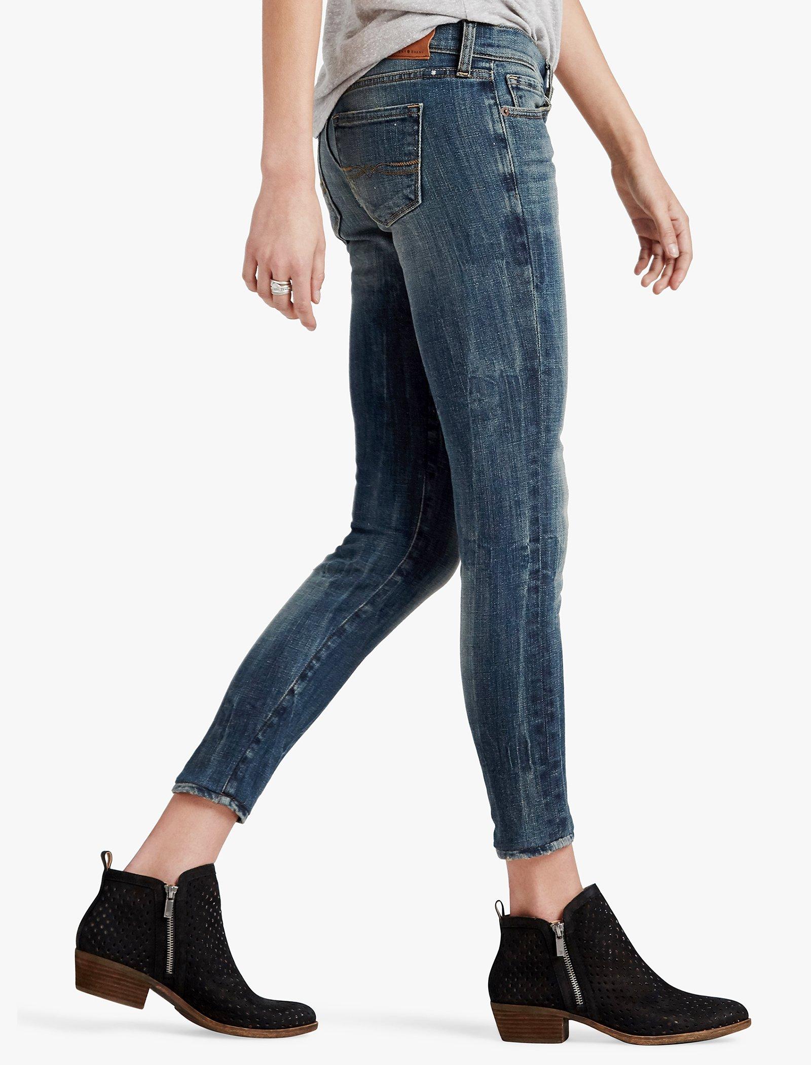 Lucky brand capri on sale jeans