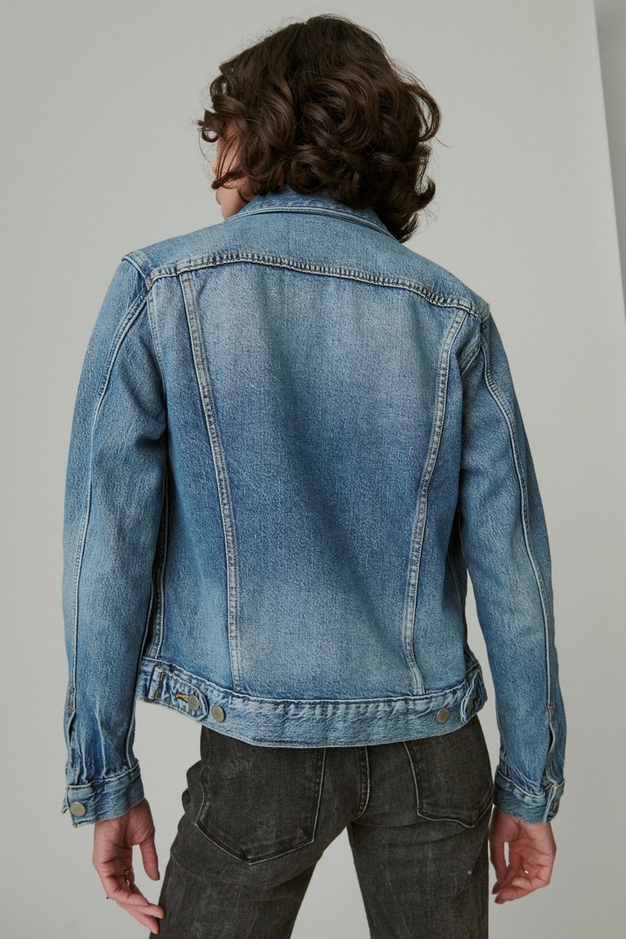 Lucky Brand Tomboy Trucker Blue Denim Jacket Oversize Size Medium Retail  $99 NWT